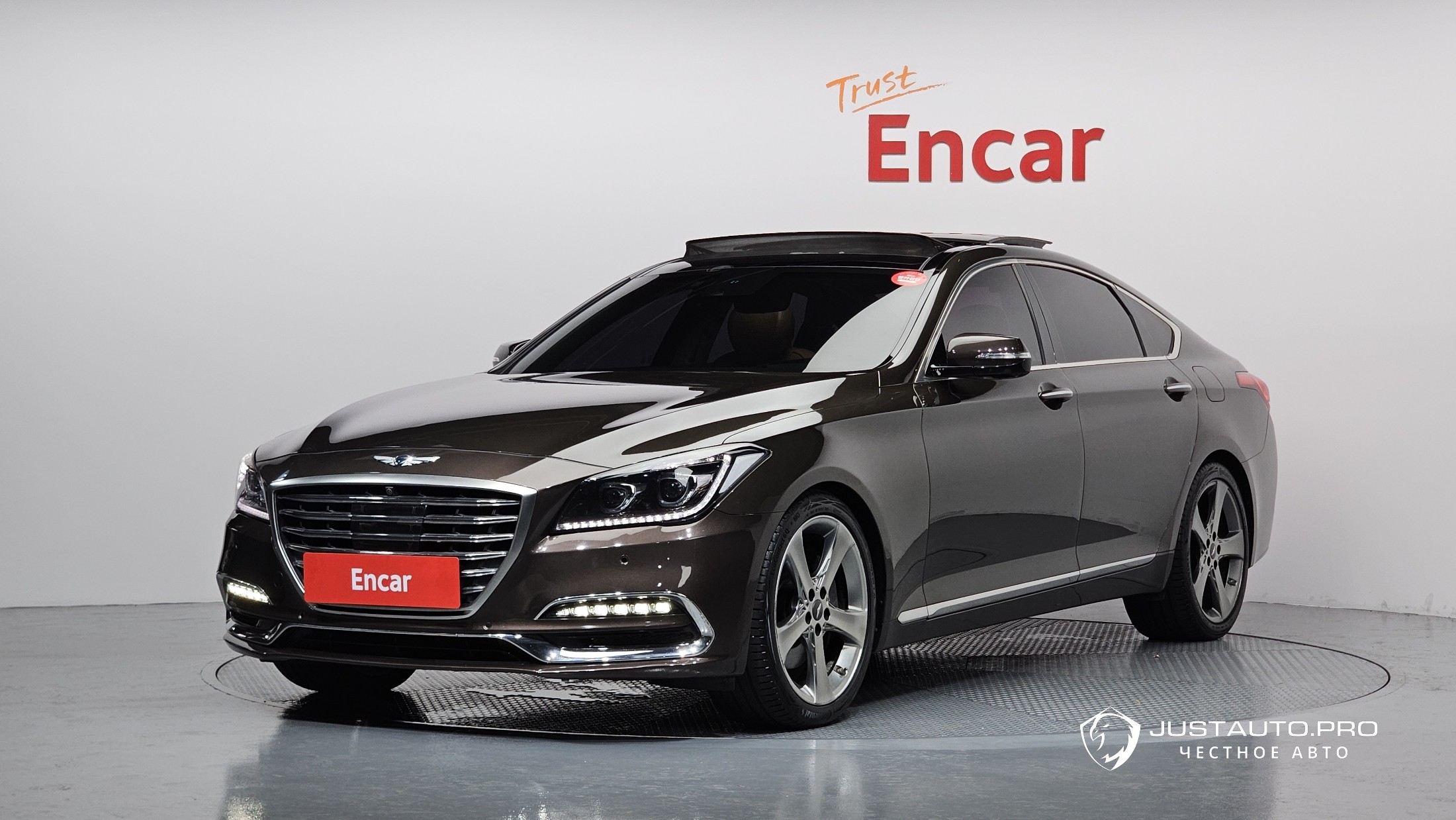 Автомобиль Genesis G80