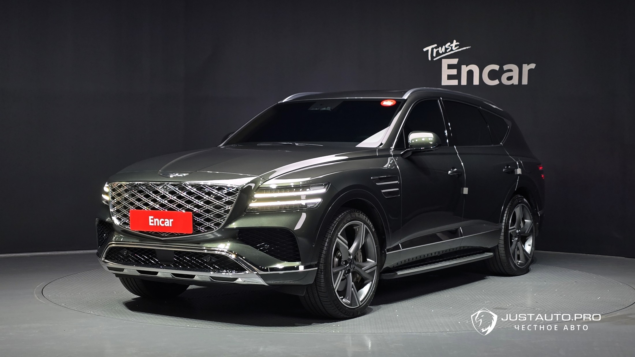 Автомобиль Genesis GV80
