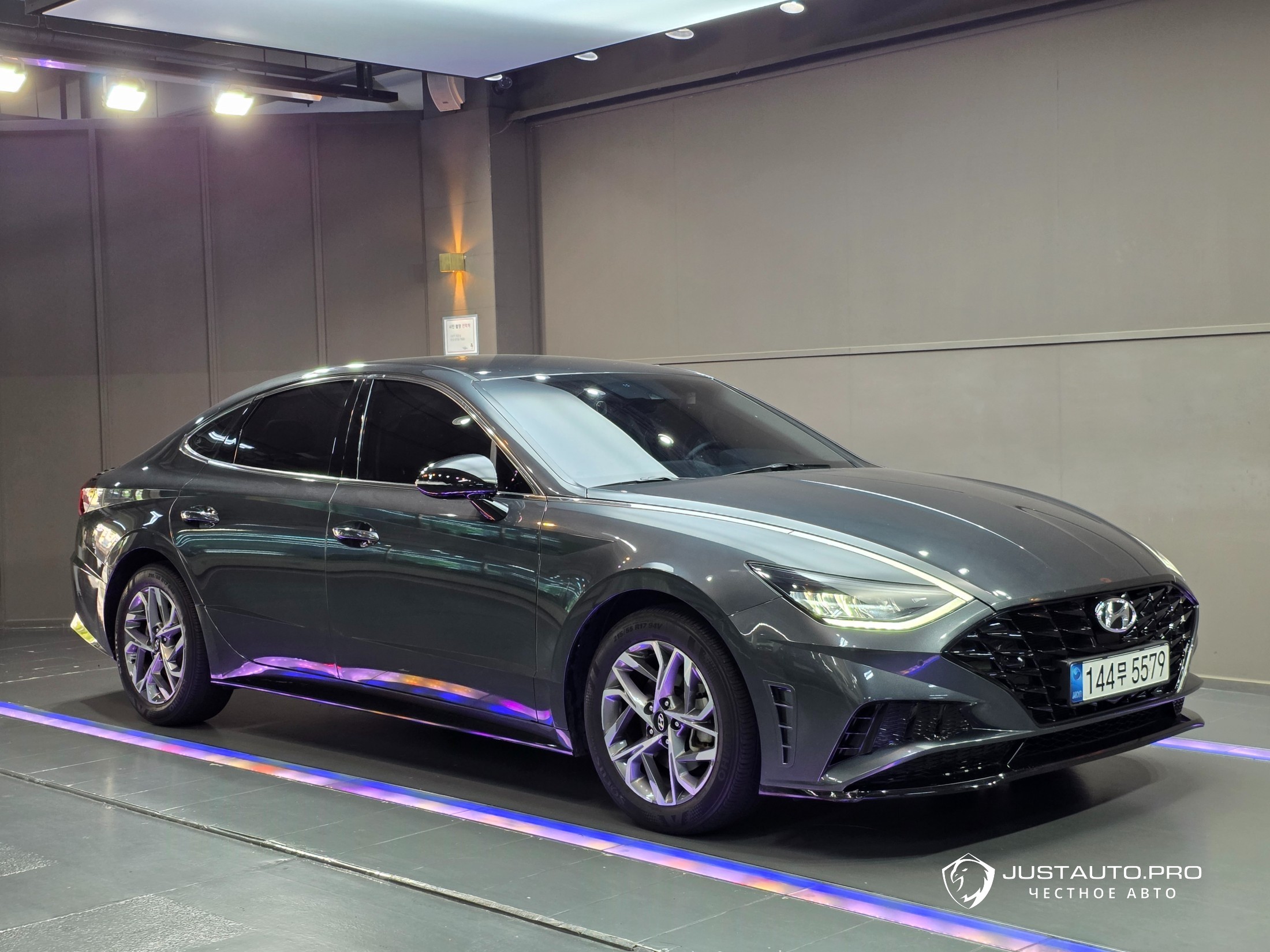 Автомобиль Hyundai Sonata