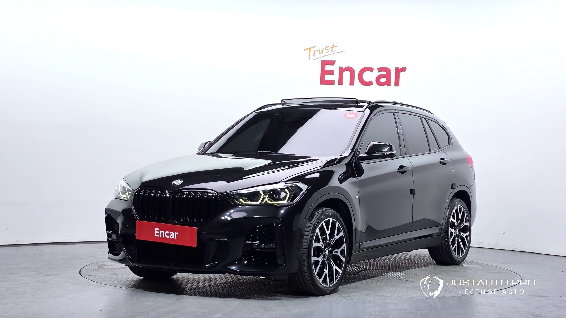 Автомобиль BMW X1