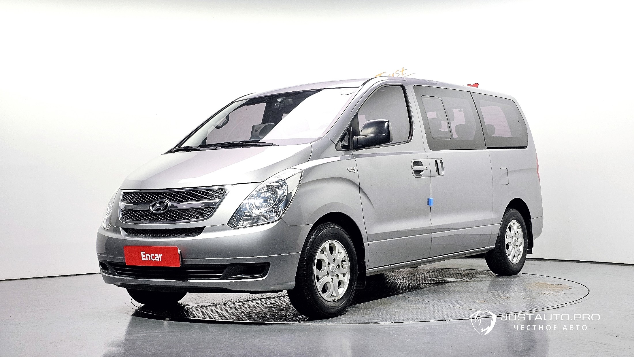 Автомобиль Hyundai Starex