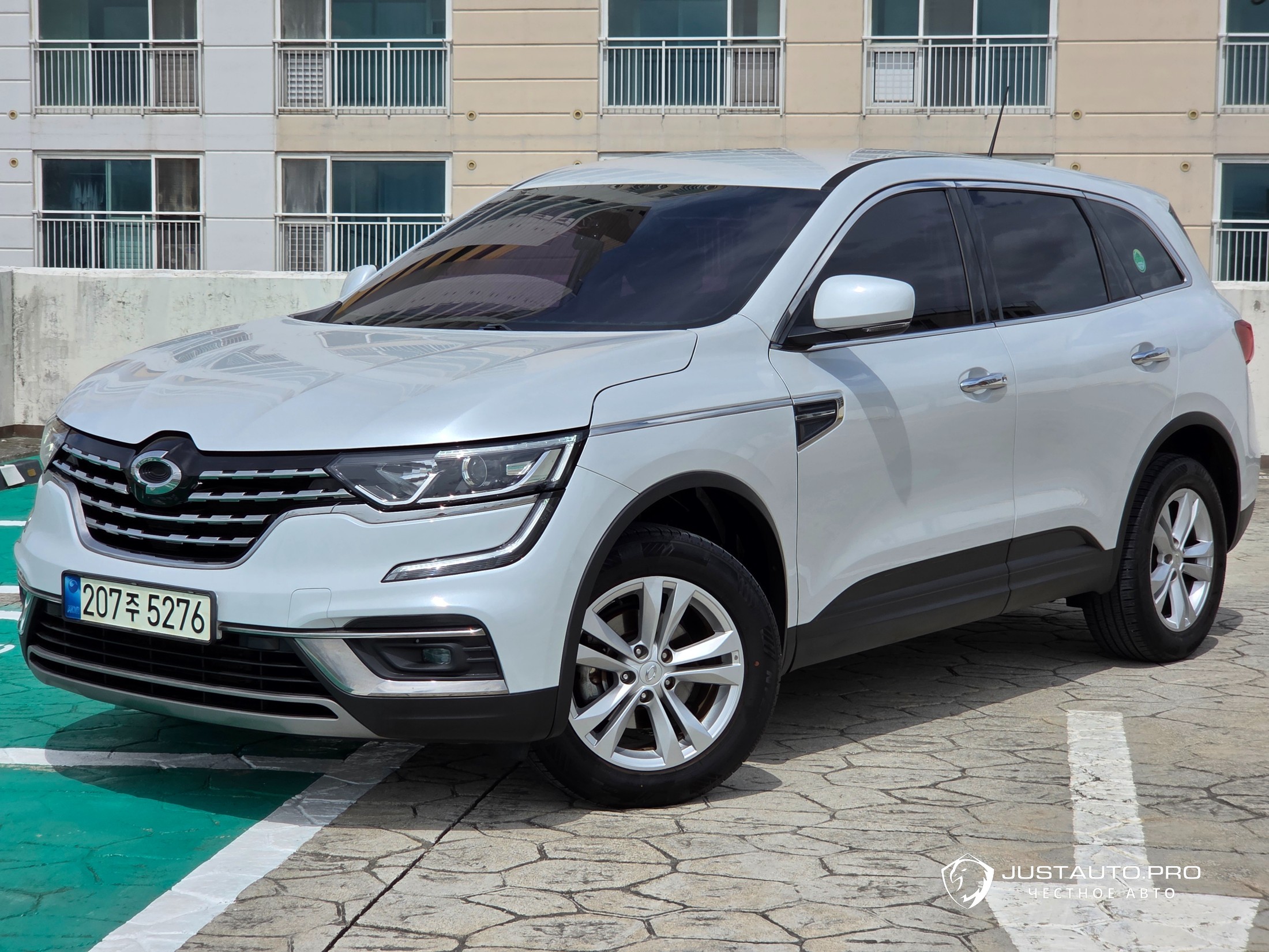 Автомобиль Renault-KoreaSamsung QM6