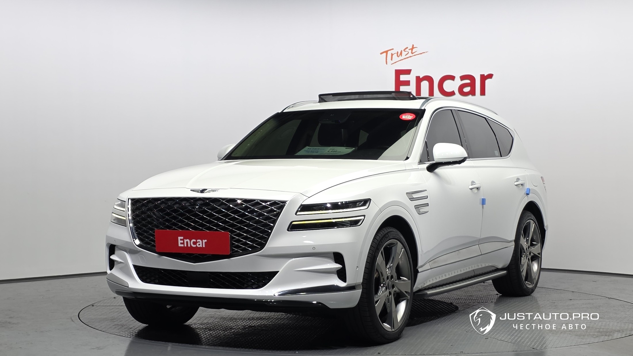 Автомобиль Genesis GV80