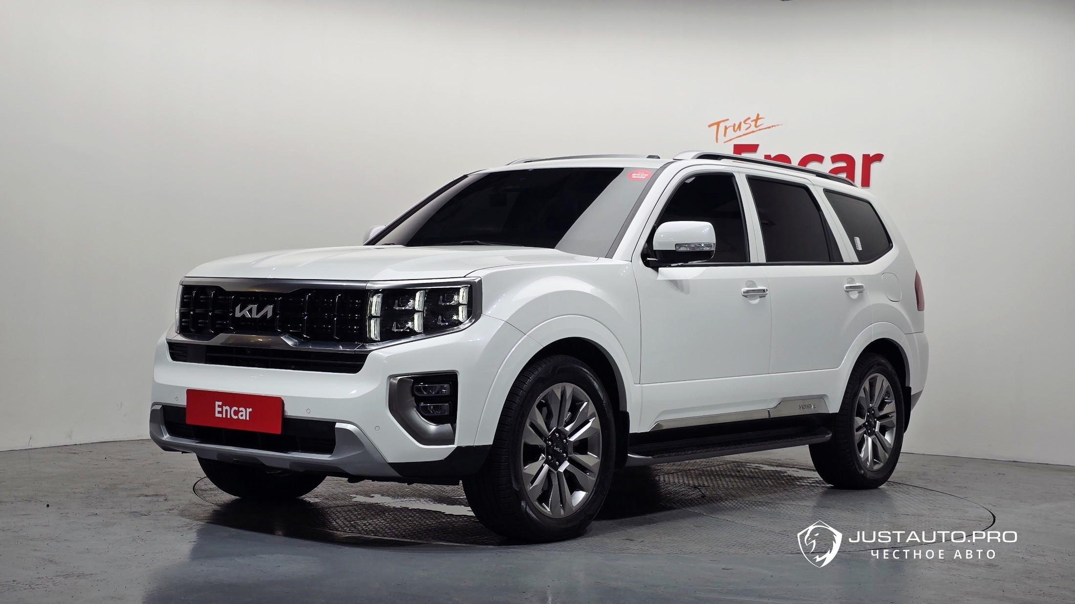 Автомобиль Kia Mohave