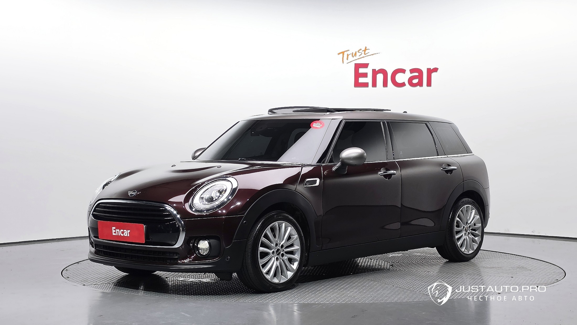 Автомобиль Mini Clubman