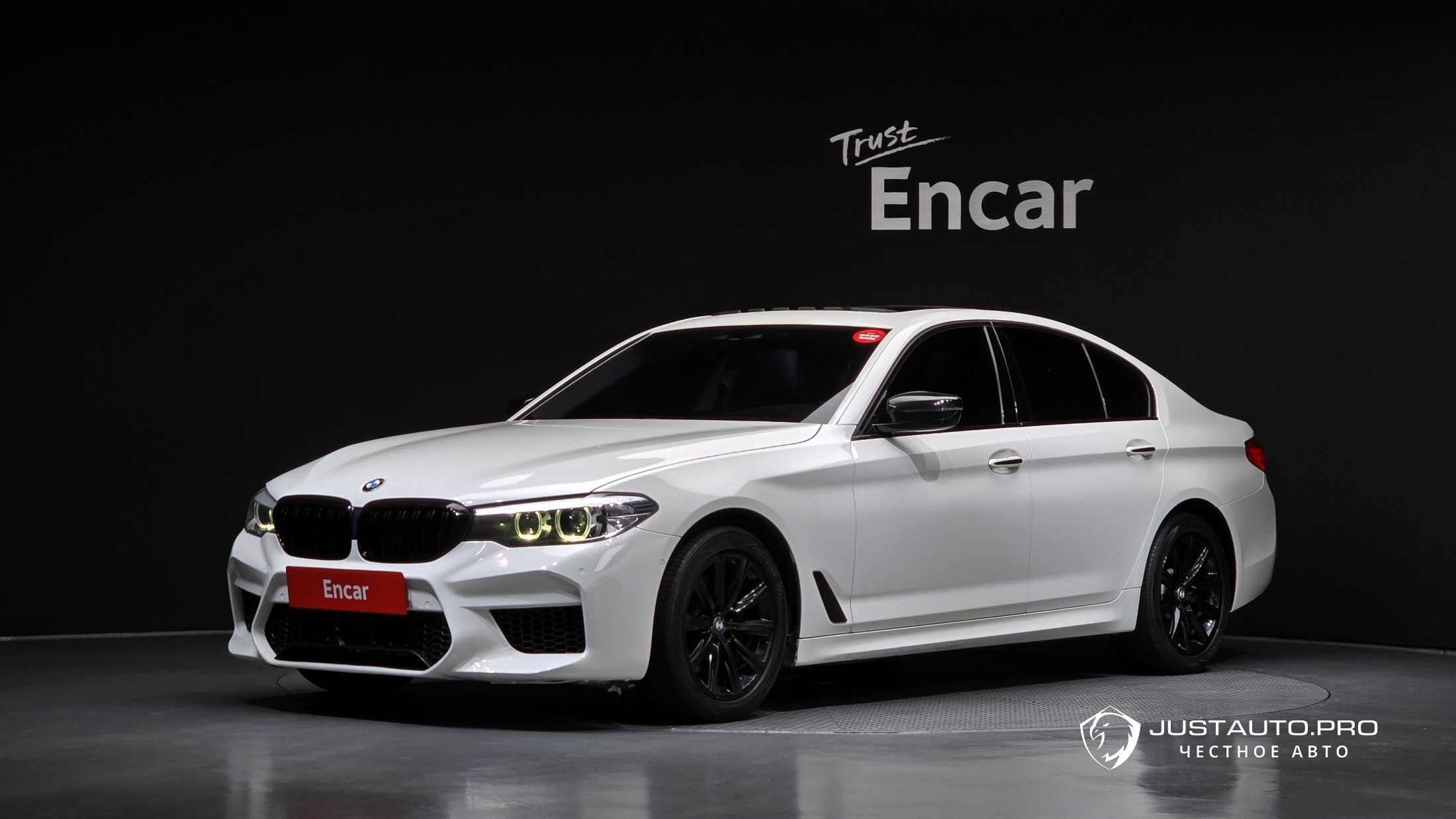 Автомобиль BMW 5-Series