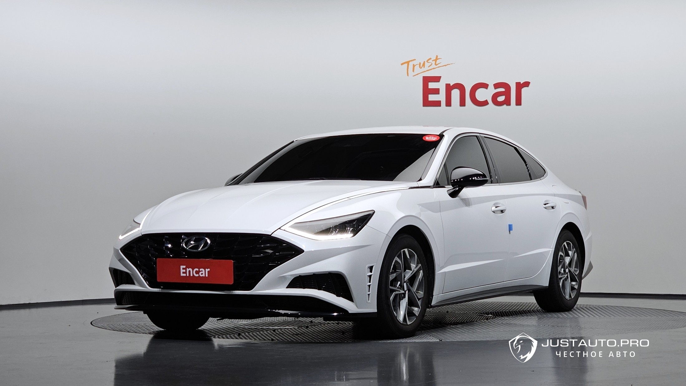 Автомобиль Hyundai Sonata