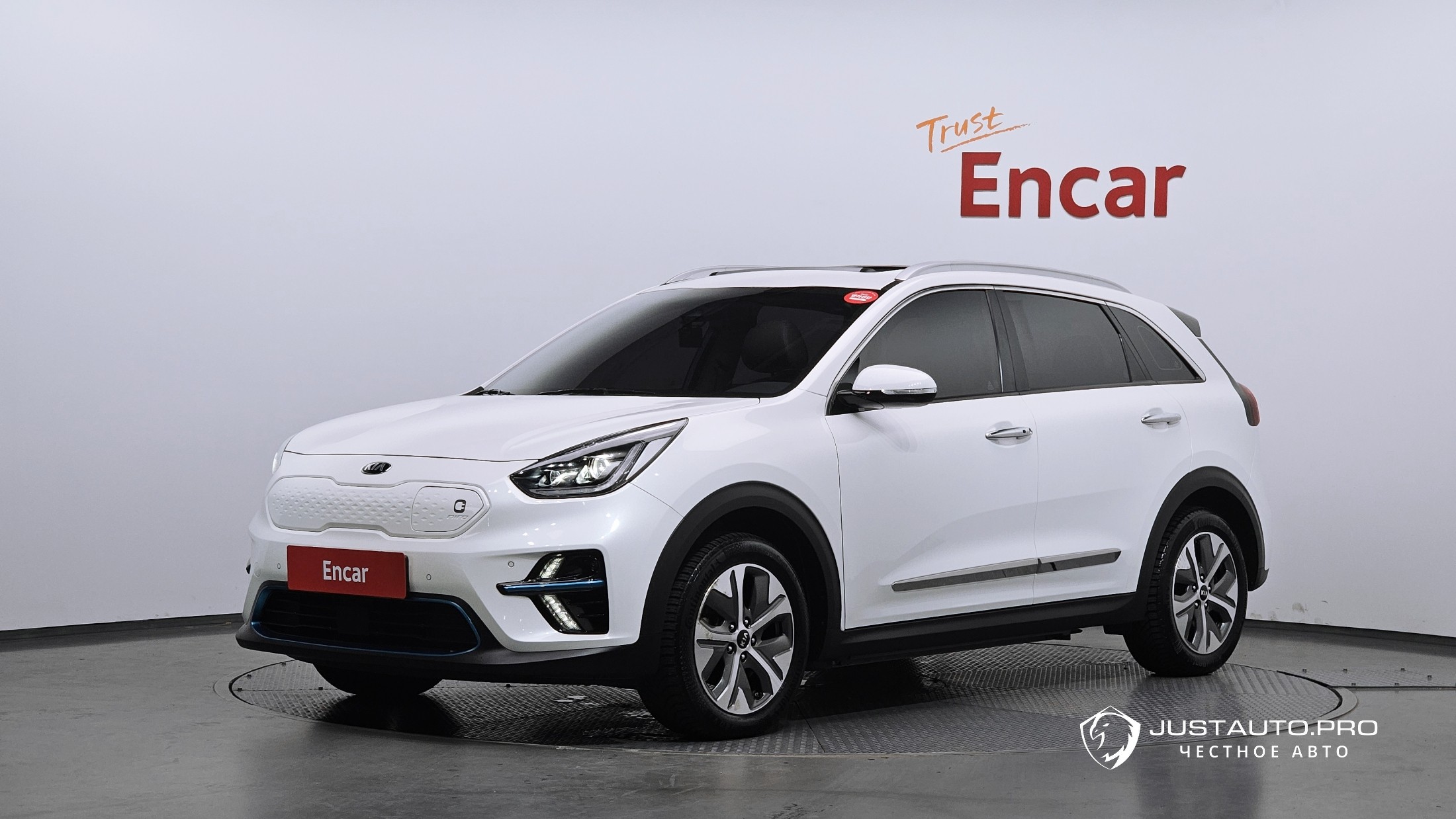 Автомобиль Kia Niro