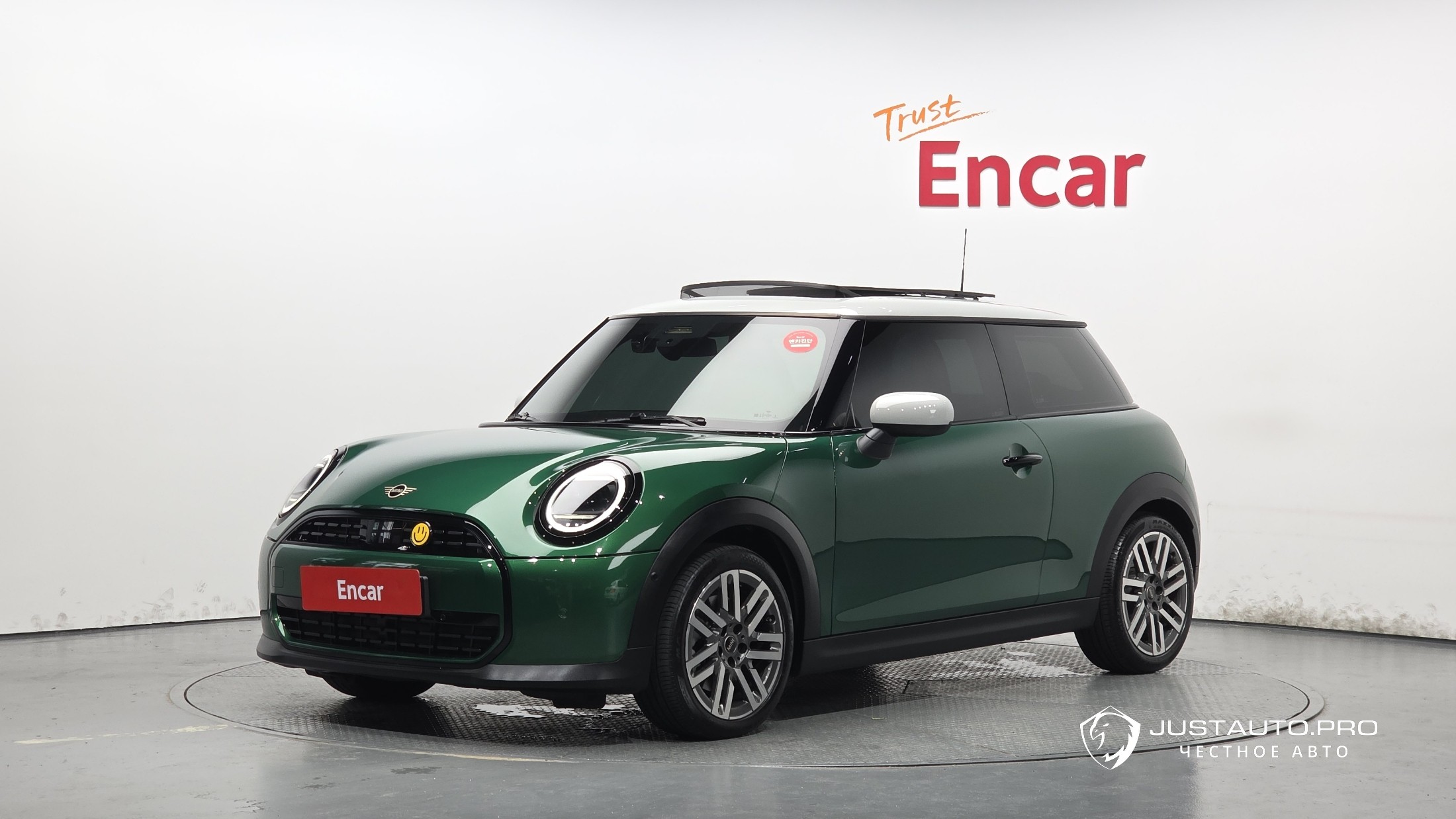 Автомобиль Mini Cooper