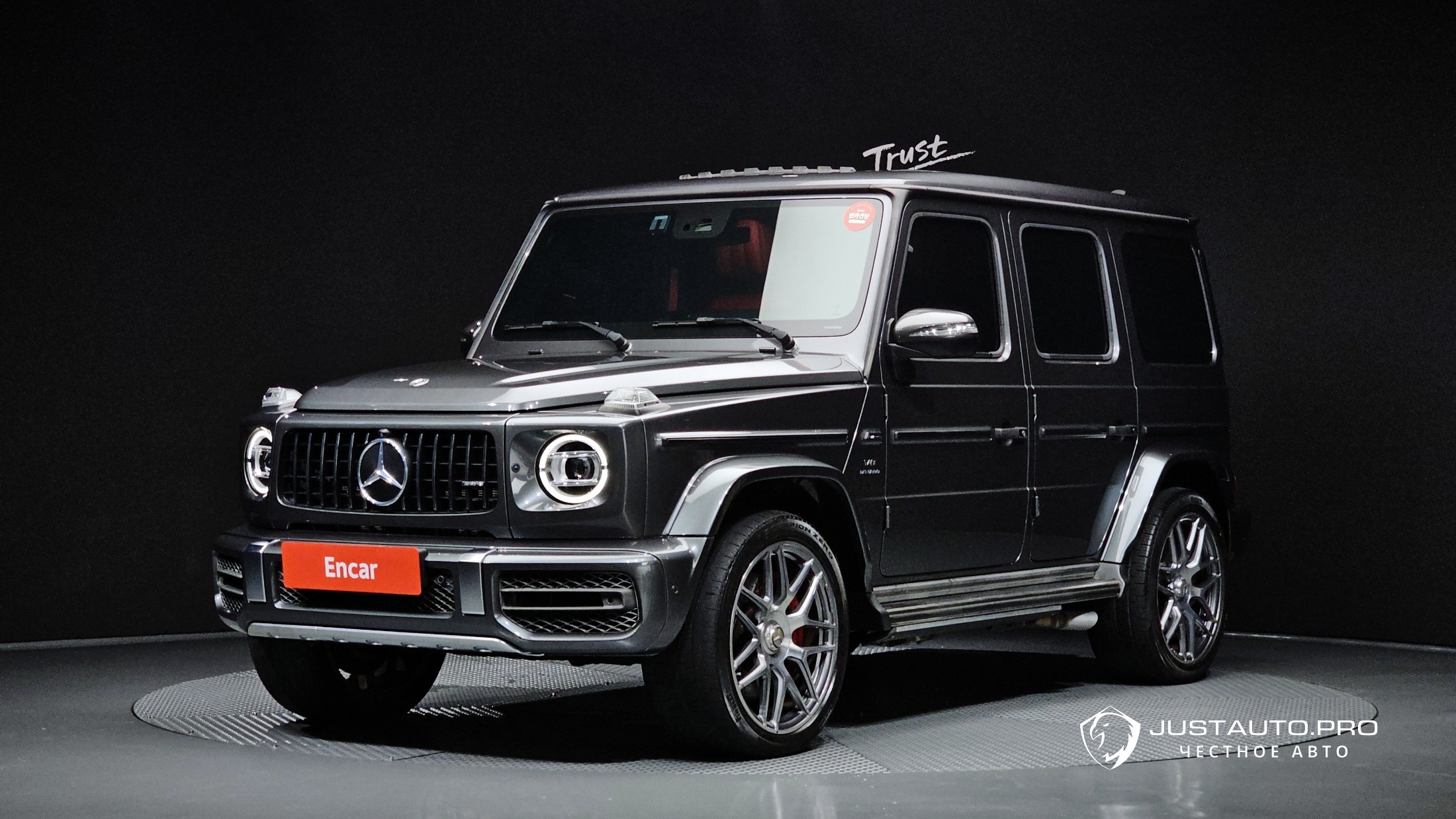 Автомобиль Mercedes-Benz G-Class
