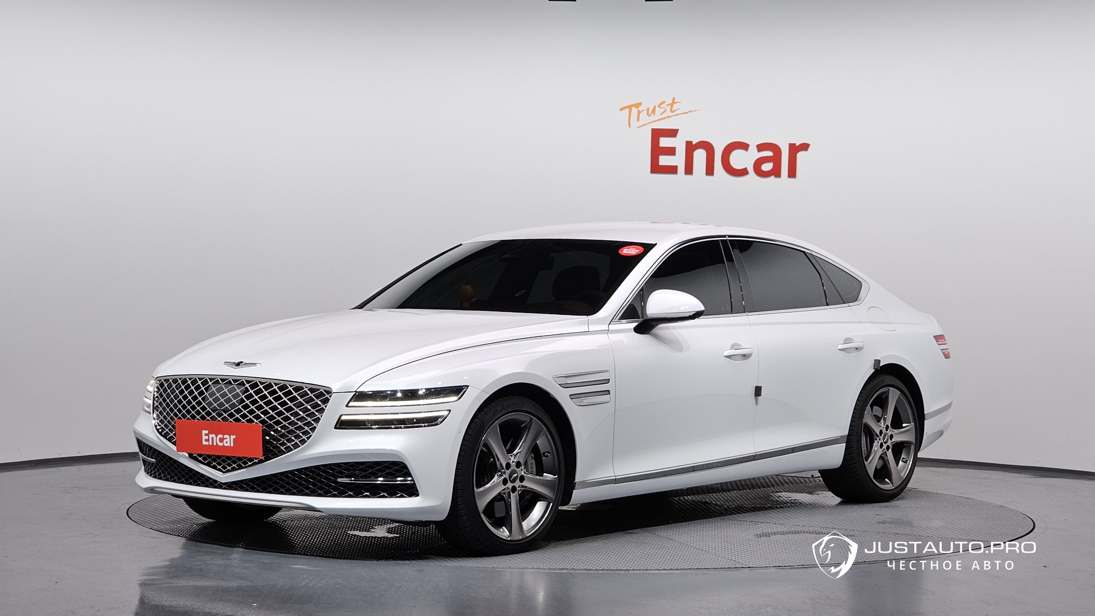 Автомобиль Genesis G80