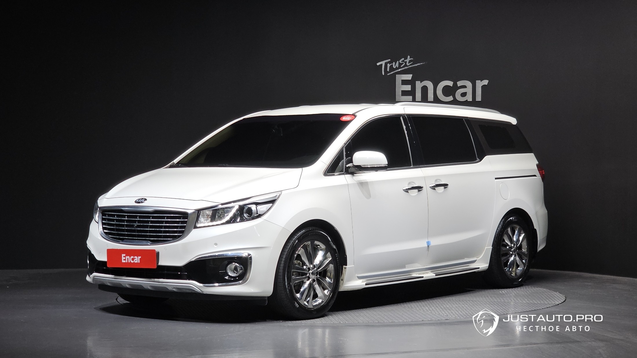Автомобиль Kia Canival