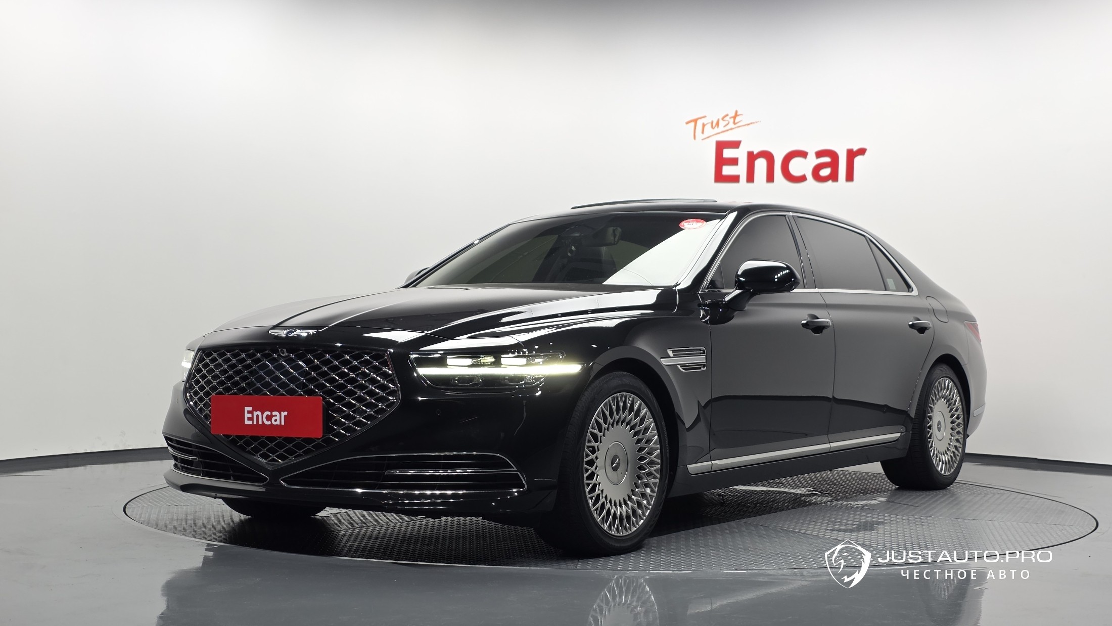 Автомобиль Genesis G90