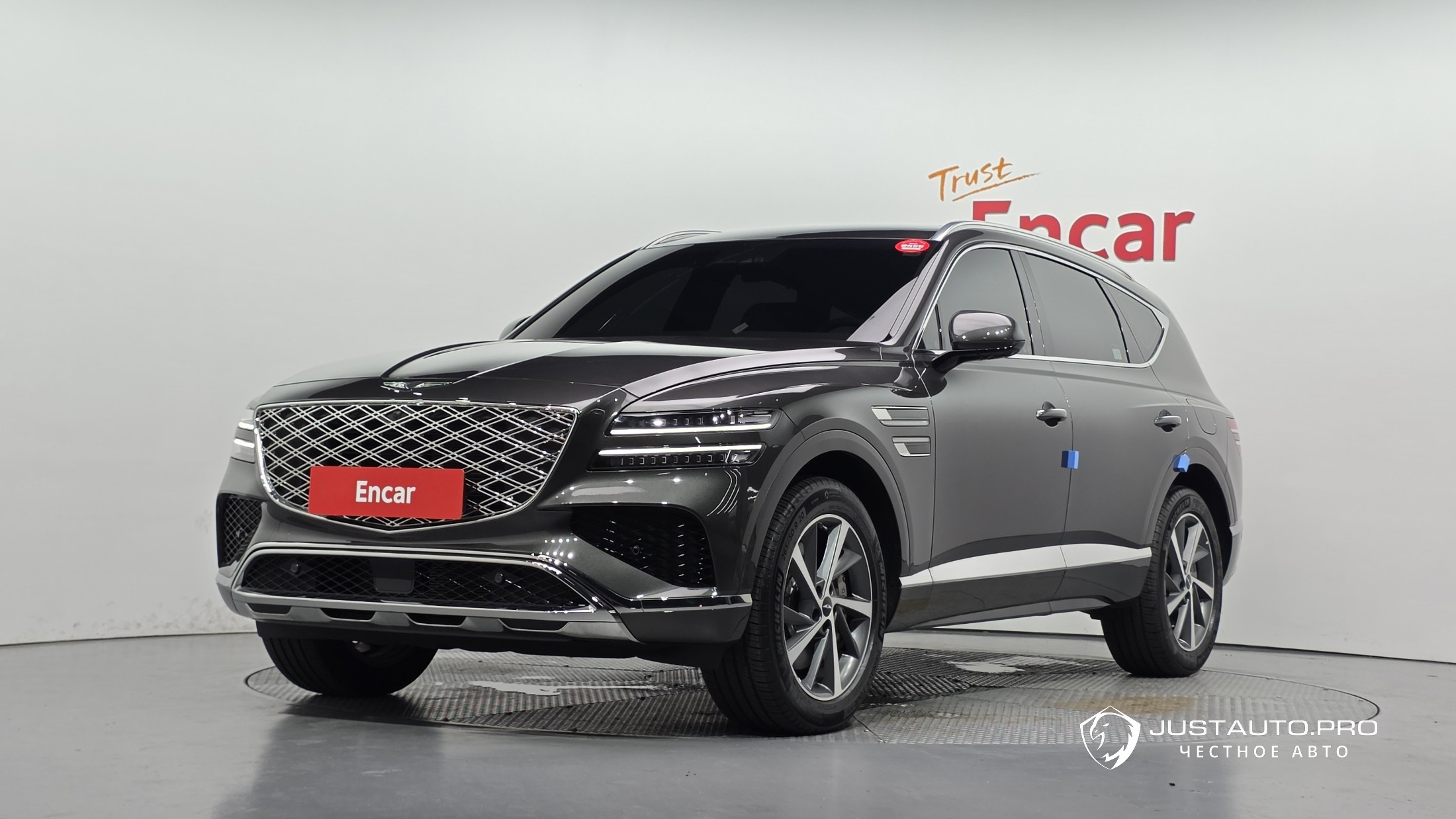 Автомобиль Genesis GV80