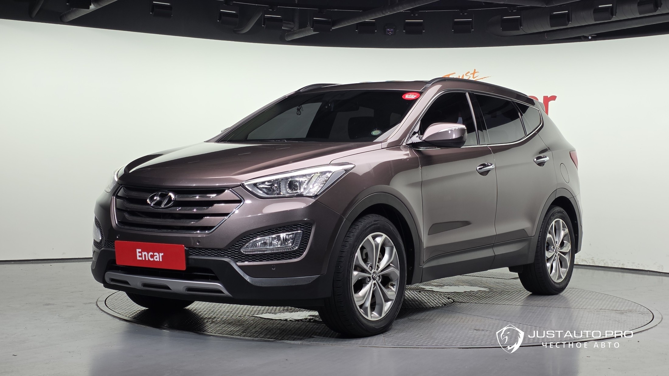 Автомобиль Hyundai Santafe
