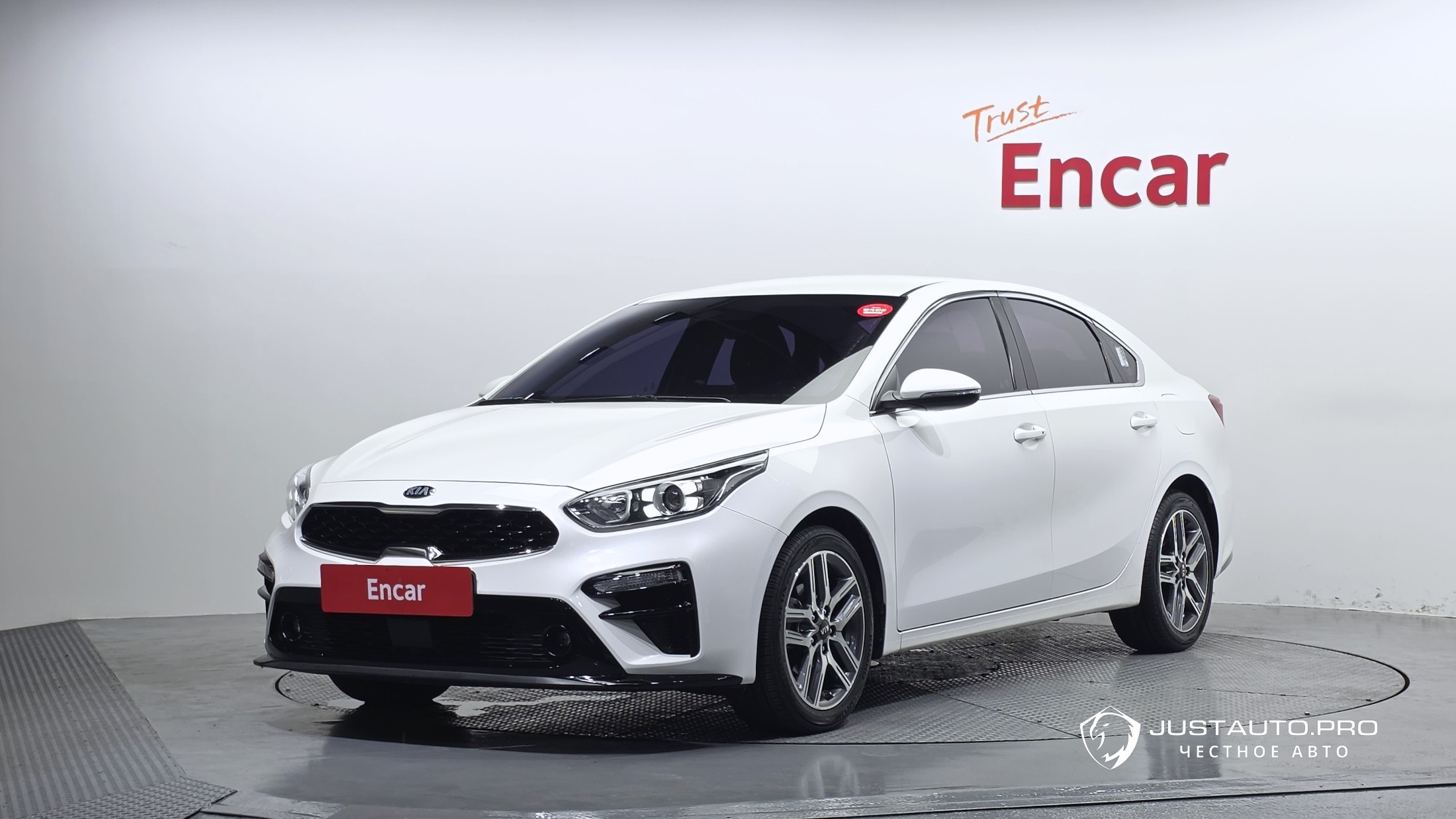 Автомобиль Kia K3