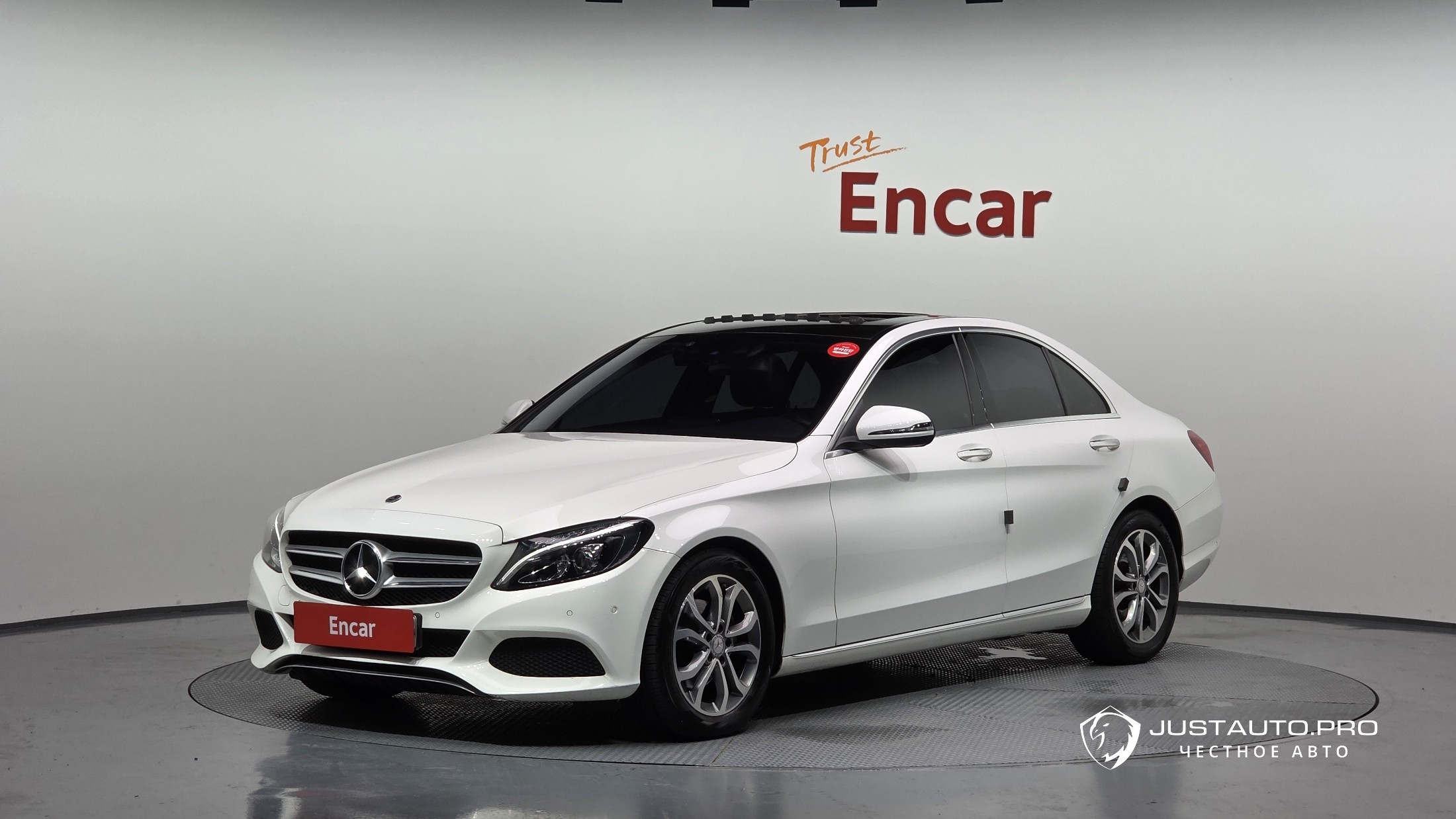 Автомобиль Mercedes-Benz C-Class