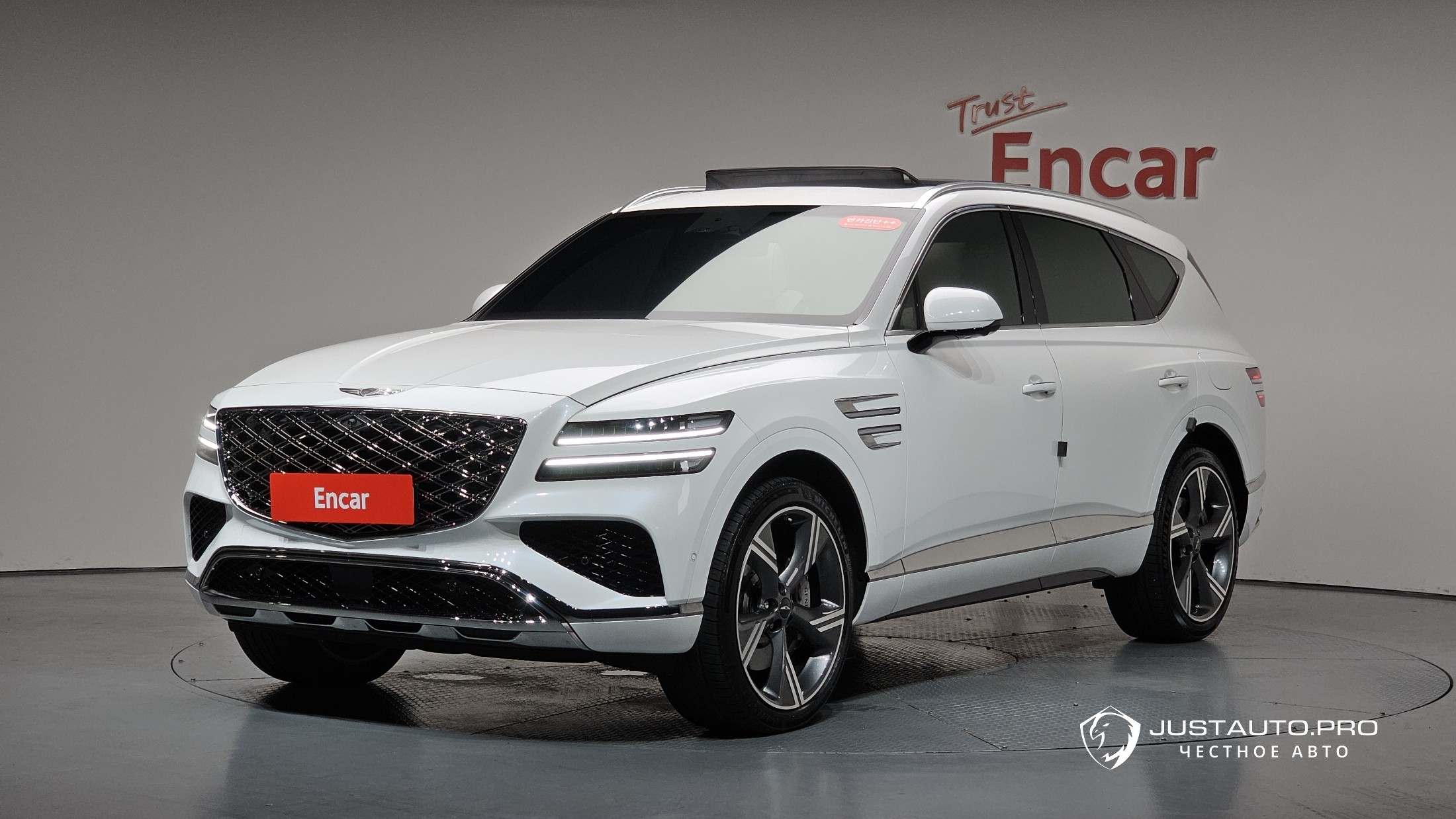 Автомобиль Genesis GV80