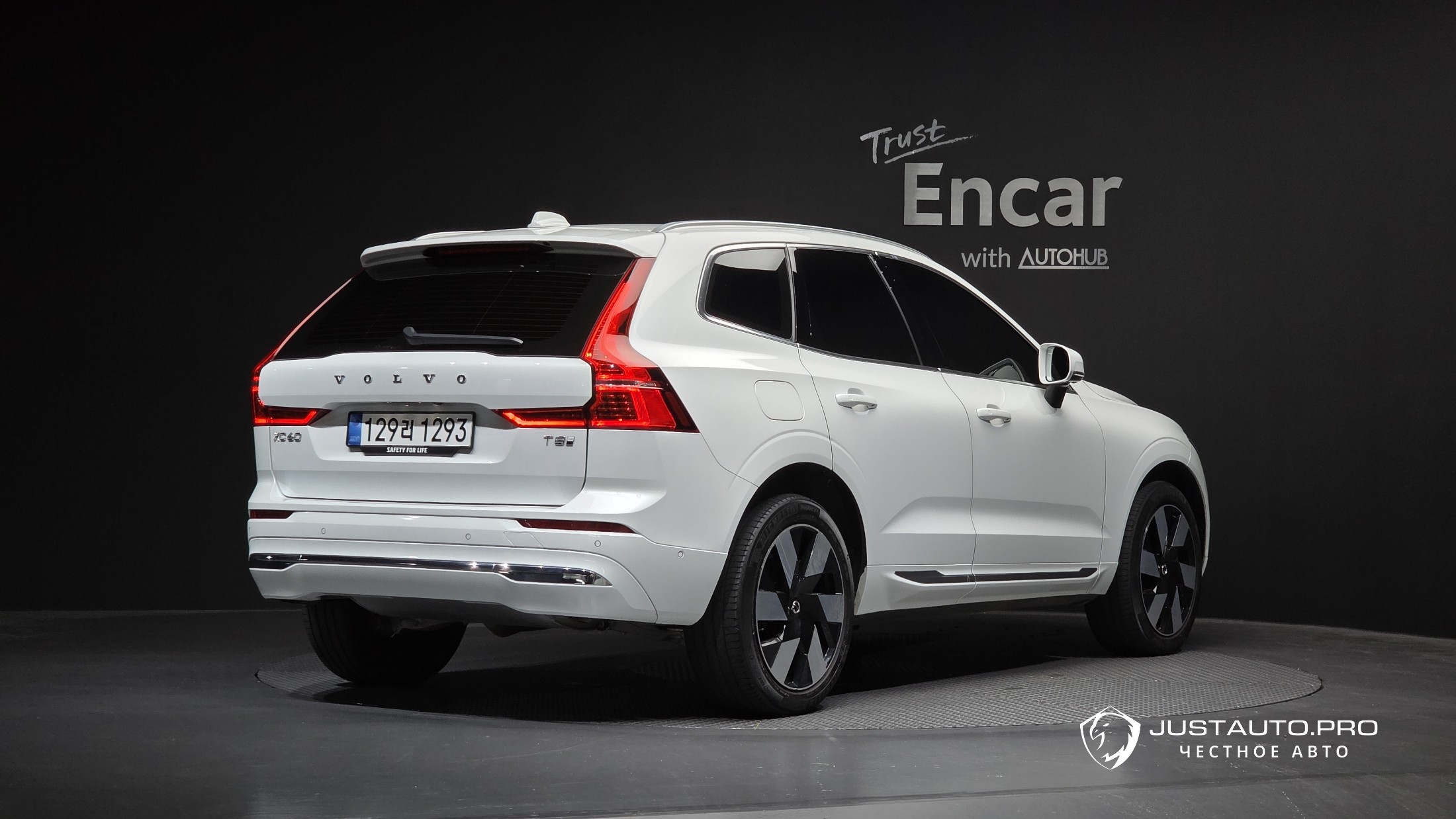Автомобиль Volvo XC60