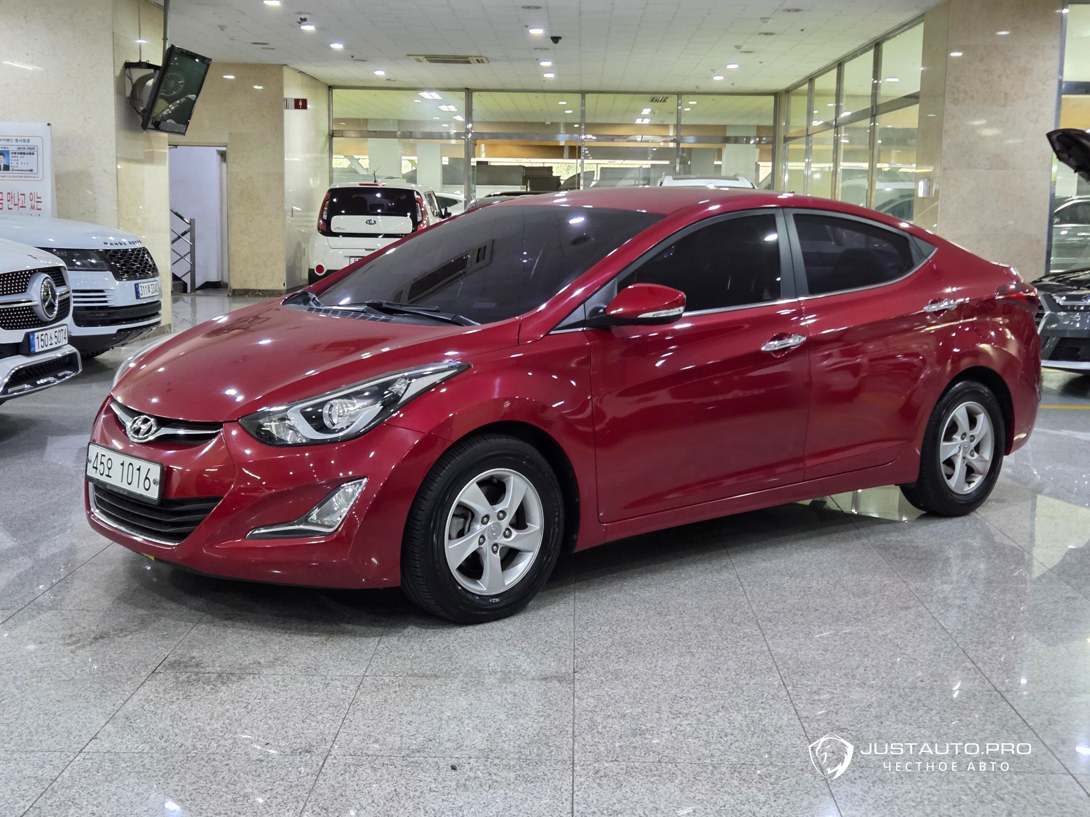 Автомобиль Hyundai AVANTE