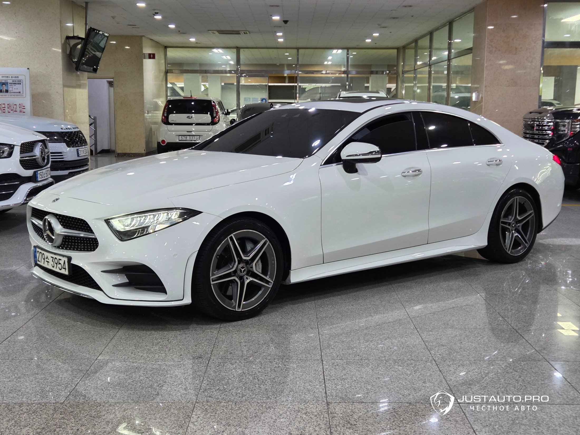 Автомобиль Mercedes-Benz CLS-Class