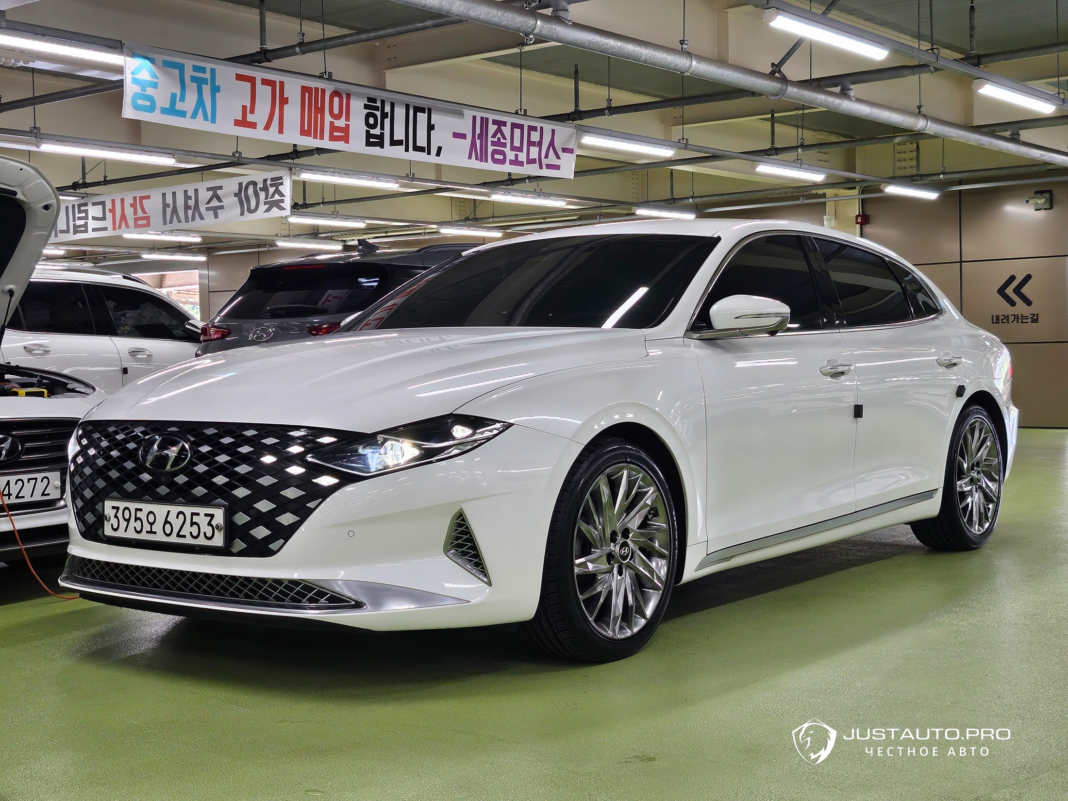 Автомобиль Hyundai Grandeur