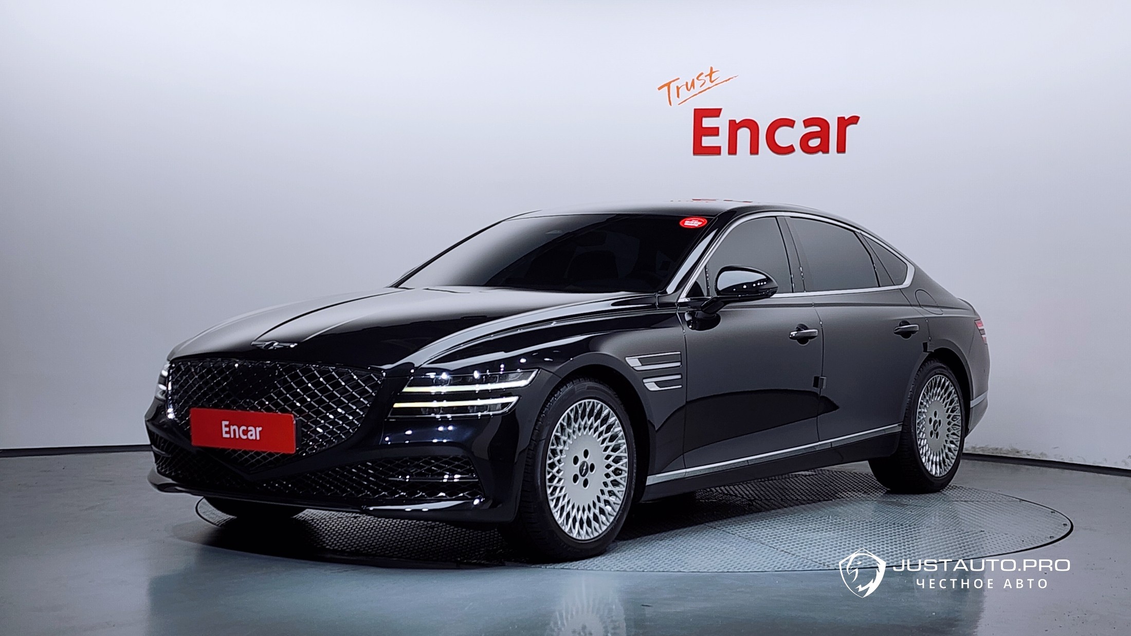 Автомобиль Genesis G80