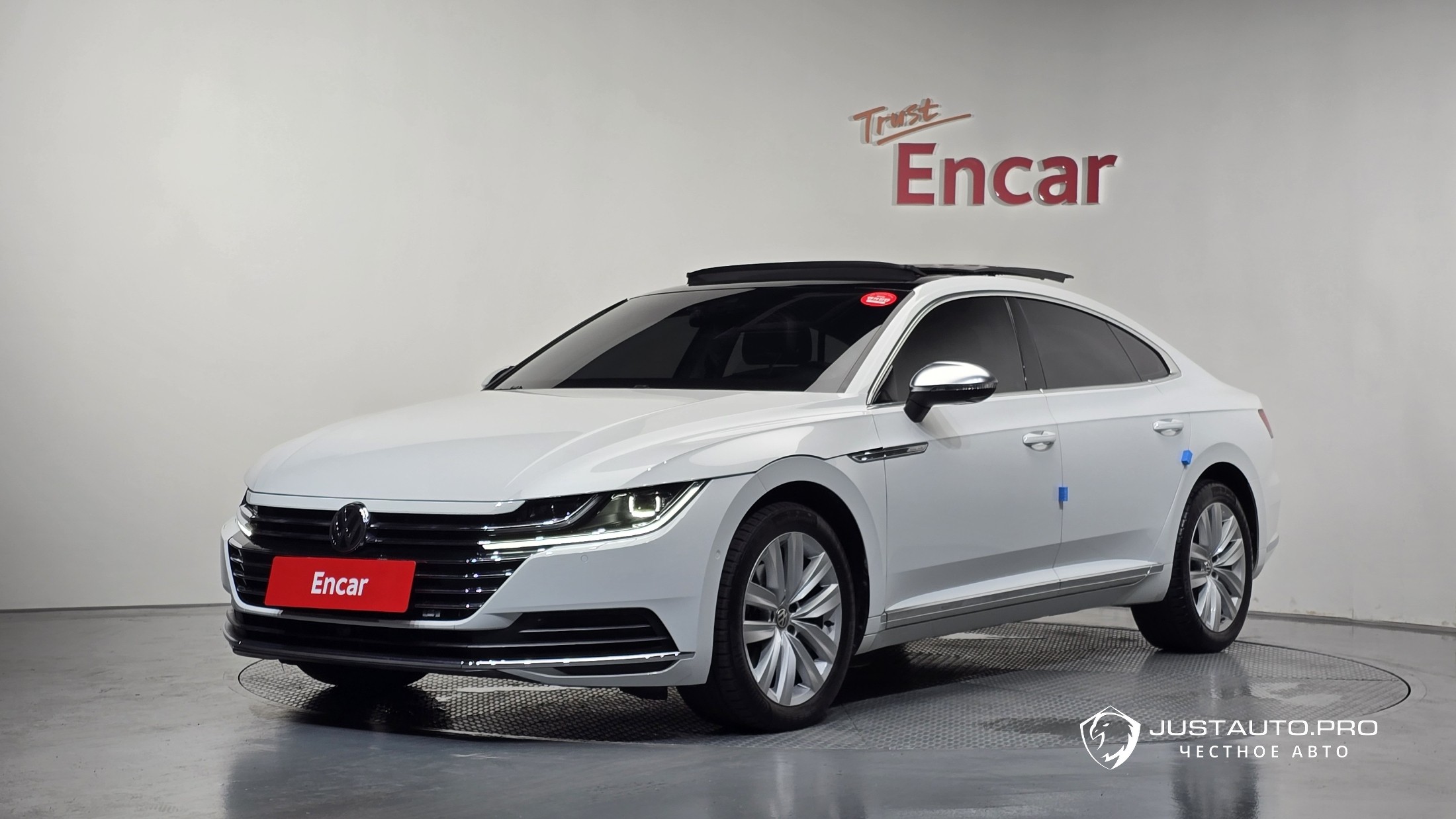 Автомобиль Volkswagen Arteon
