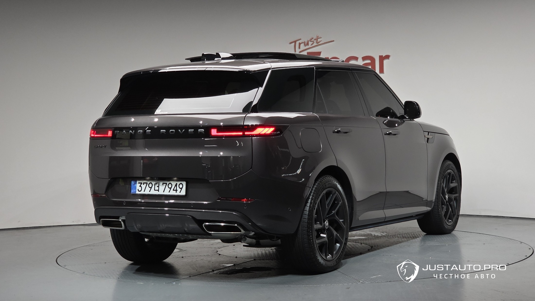 Автомобиль Land Rover Range Rover Sport