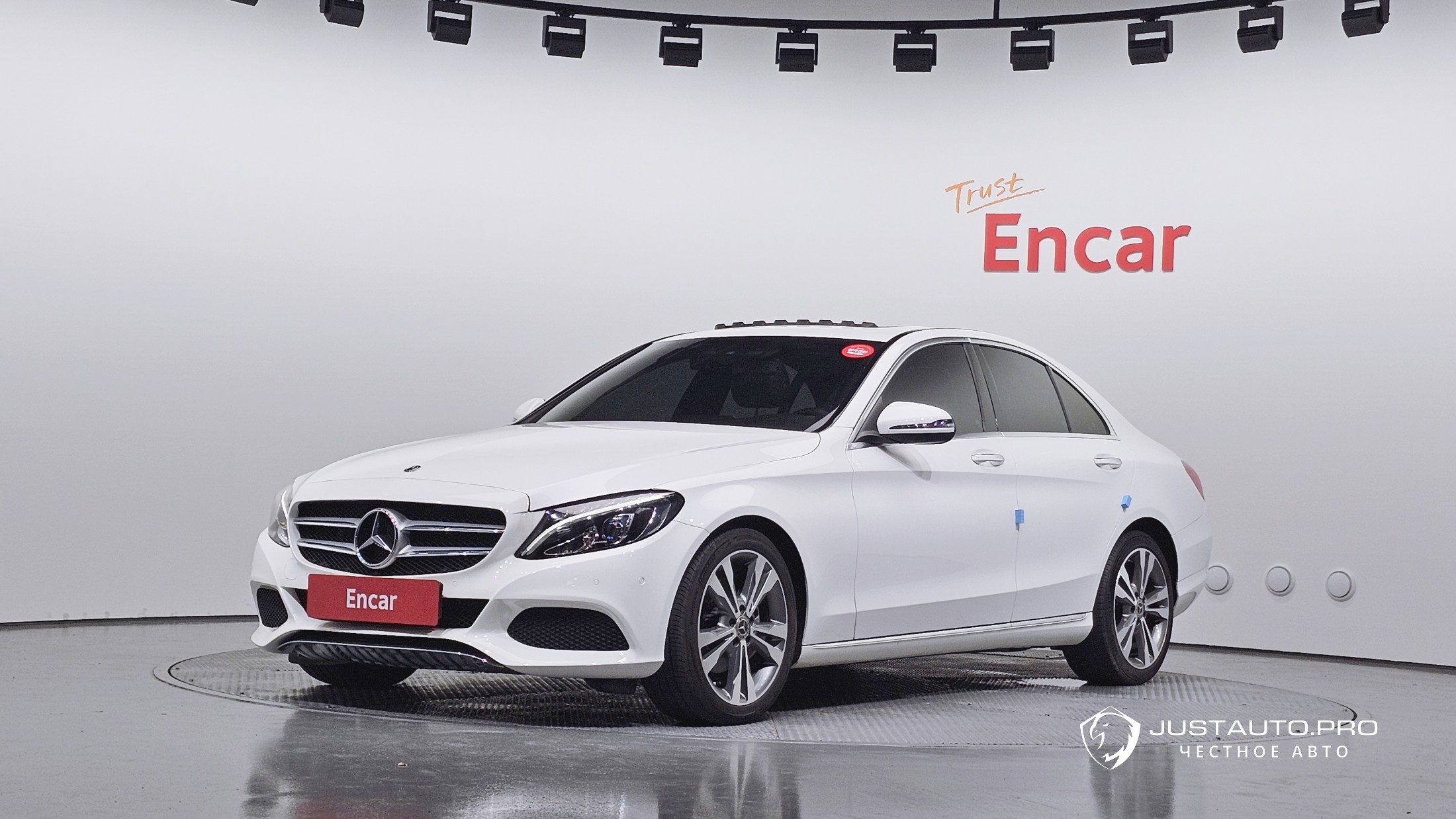 Автомобиль Mercedes-Benz C-Class