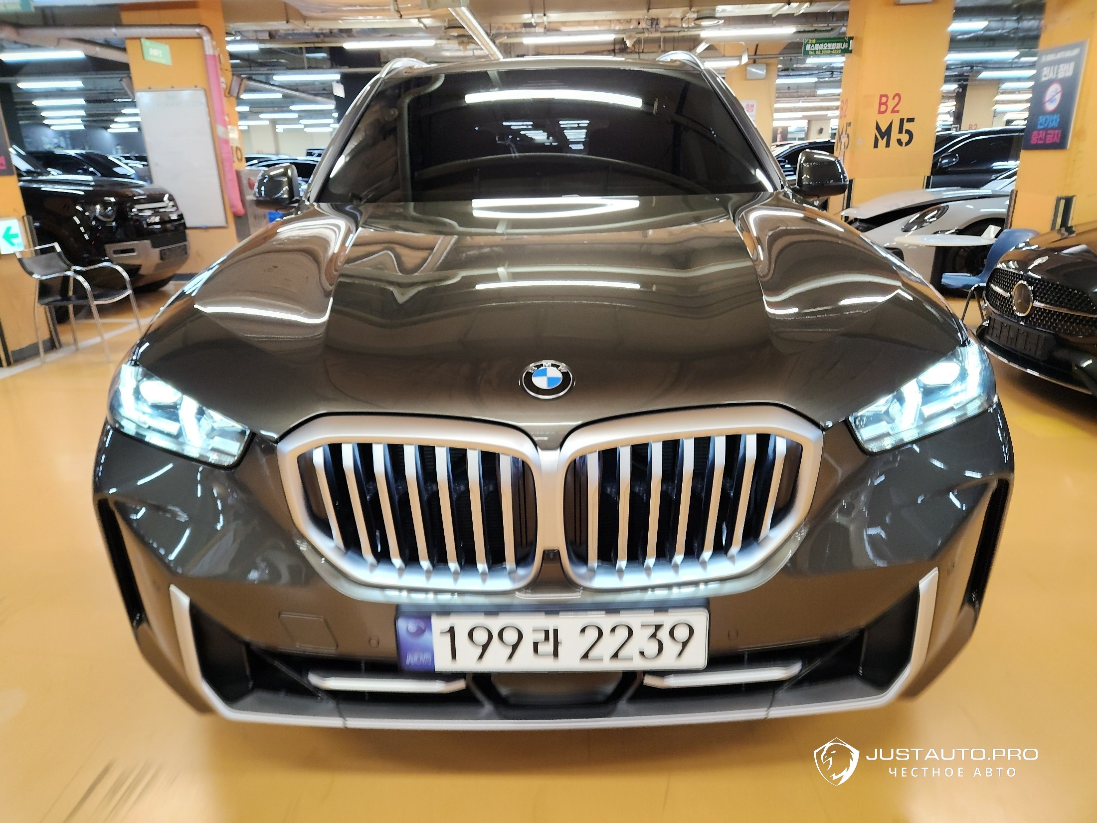 Автомобиль BMW X5