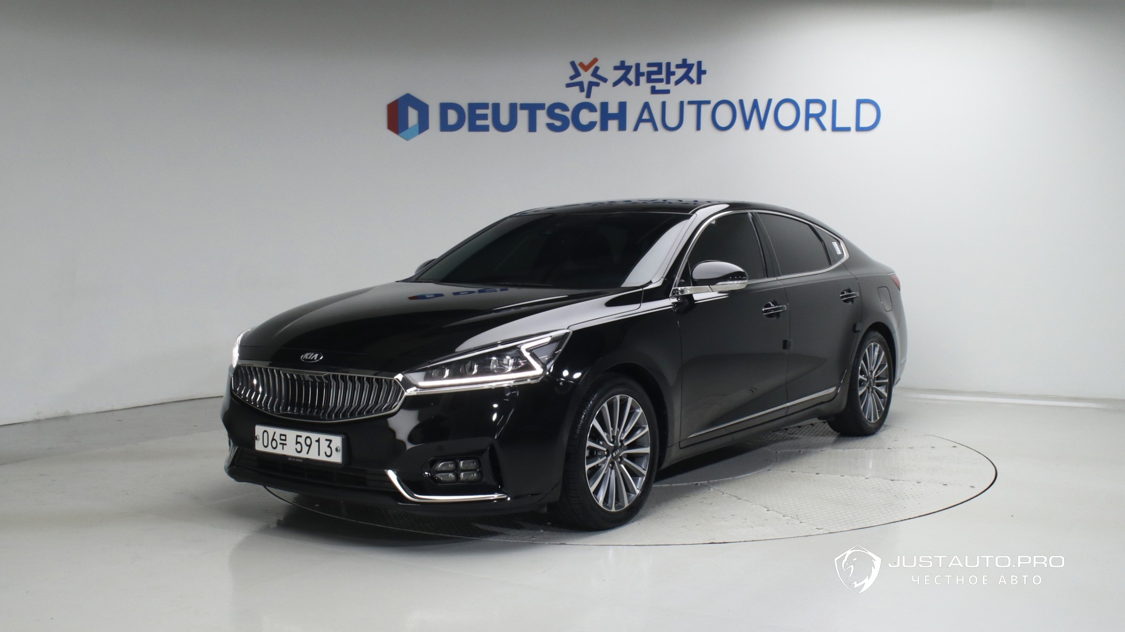 Автомобиль Kia K7