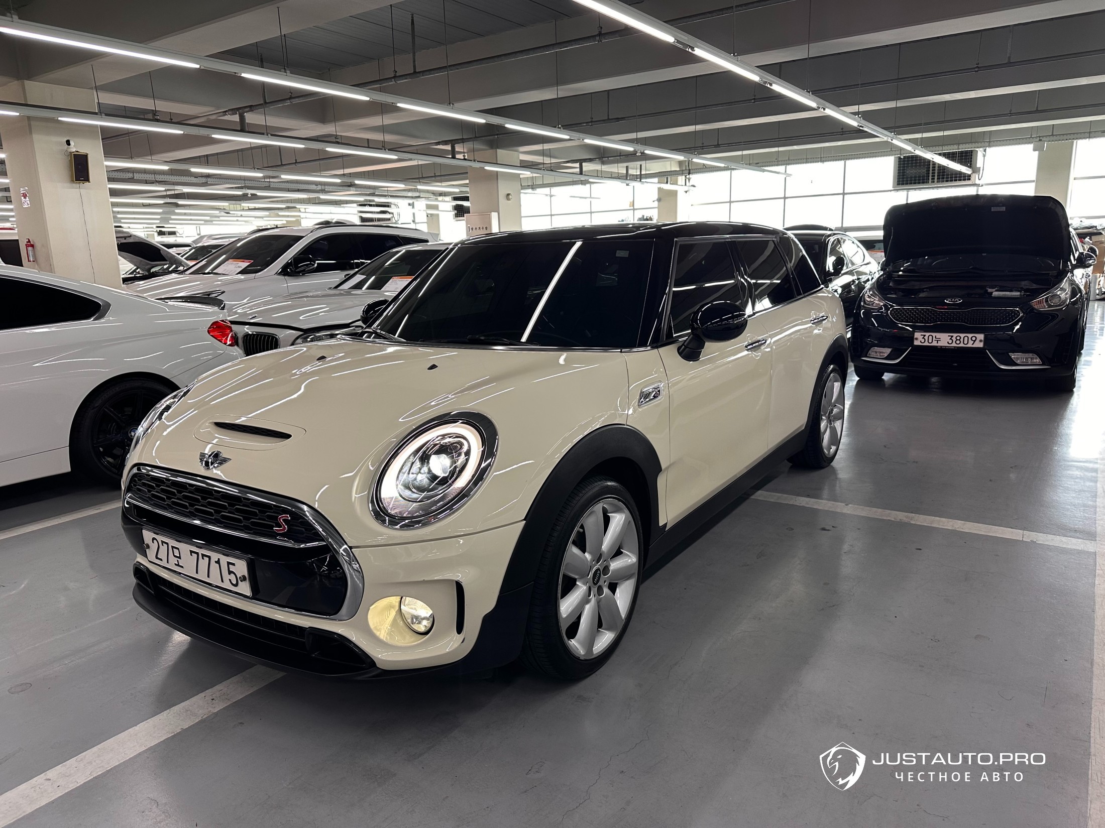Автомобиль Mini Clubman