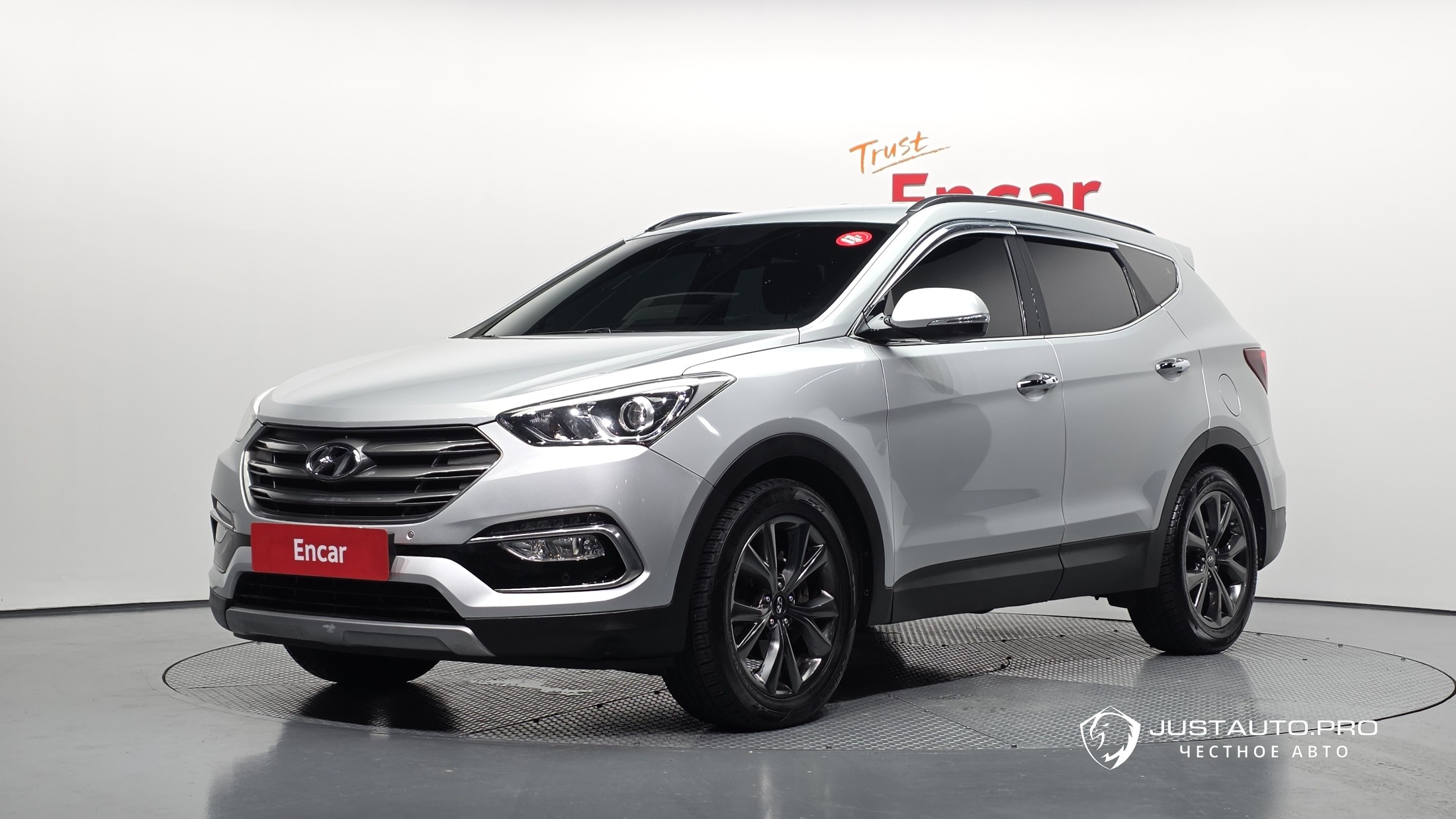 Автомобиль Hyundai Santafe