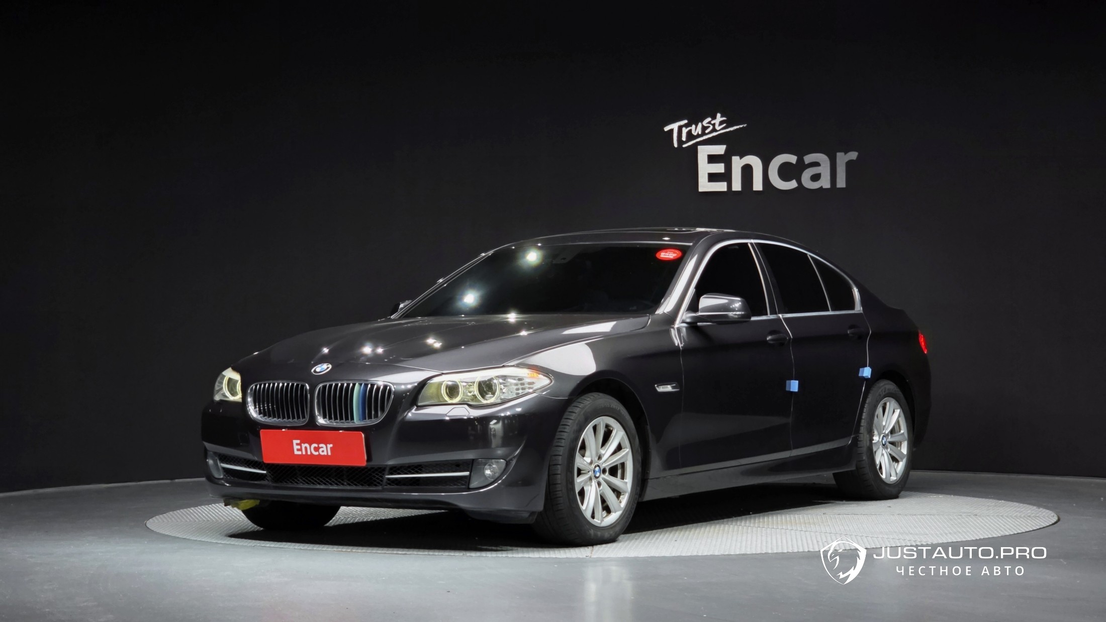 Автомобиль BMW 5-Series