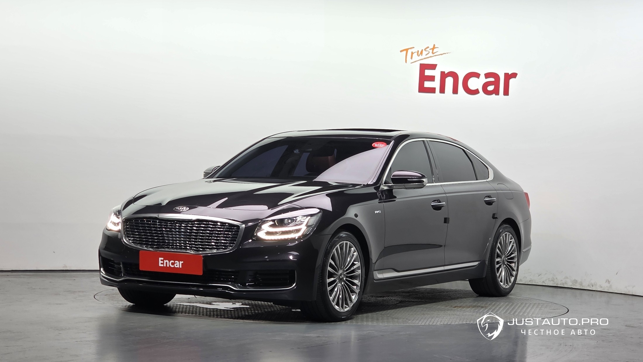 Автомобиль Kia K9