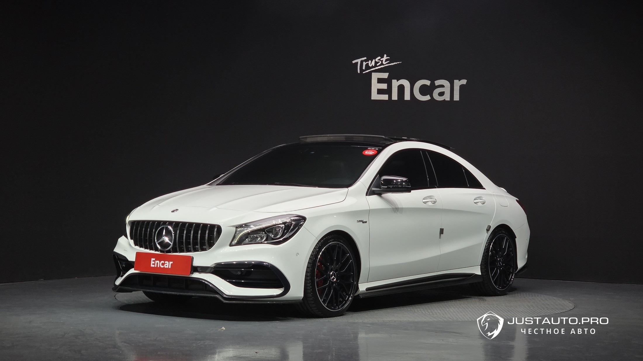 Автомобиль Mercedes-Benz CLA-Class