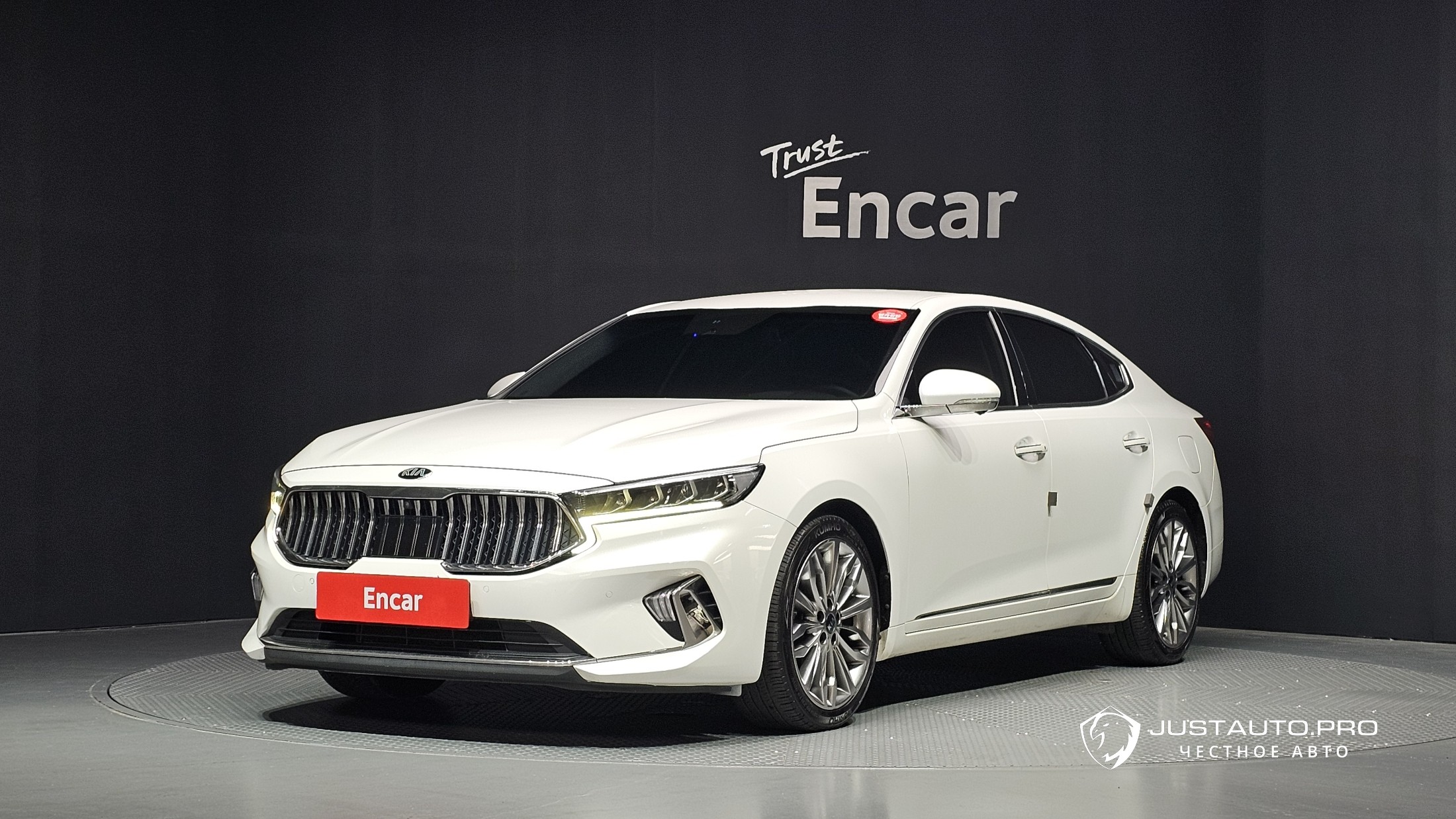 Автомобиль Kia K7
