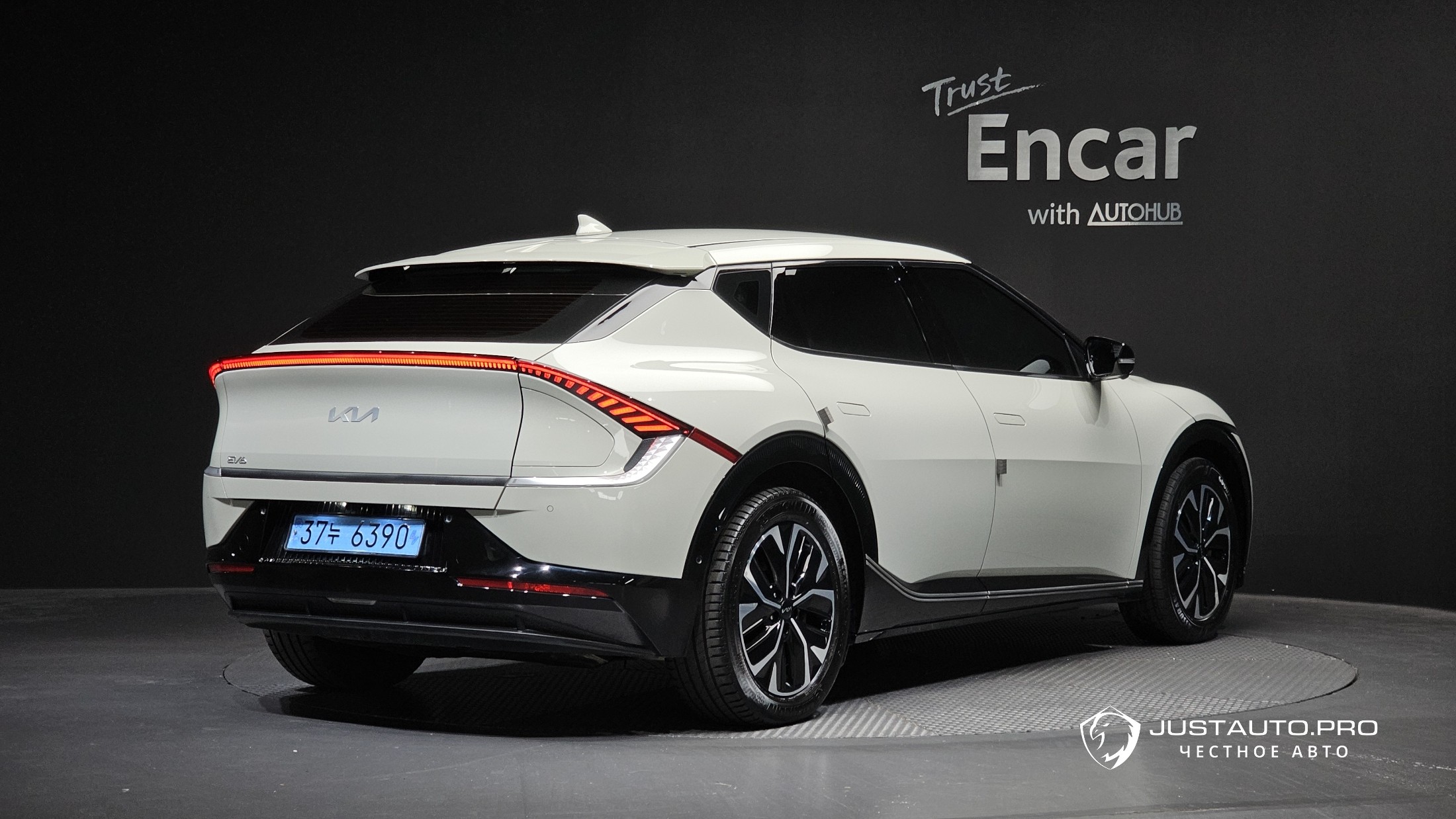 Автомобиль Kia EV6
