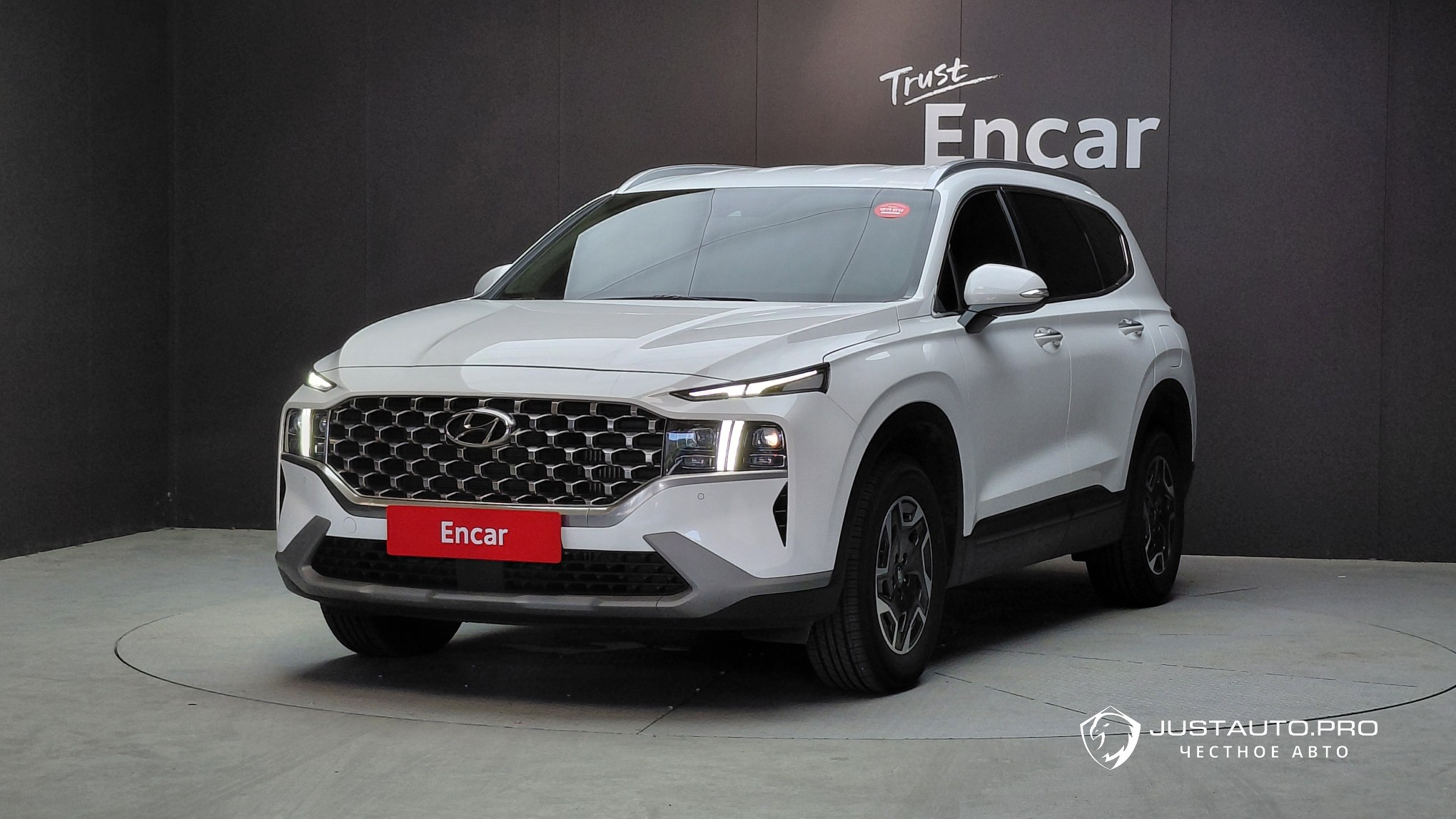 Автомобиль Hyundai Santafe