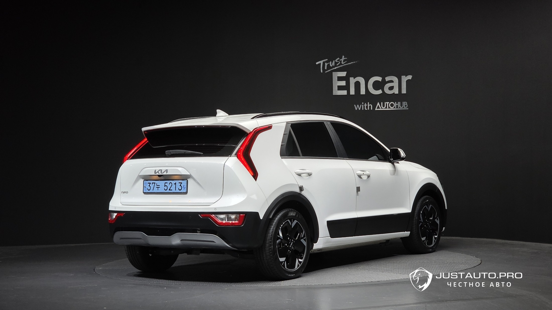 Автомобиль Kia Niro