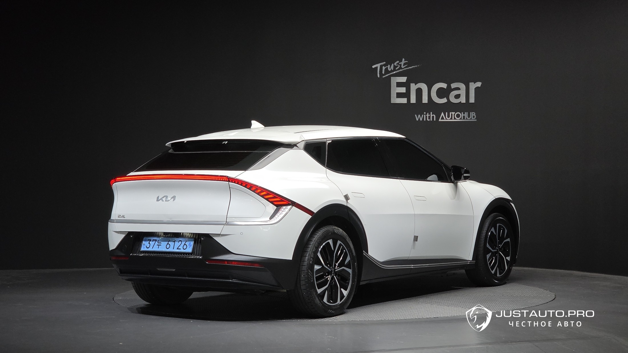 Автомобиль Kia EV6