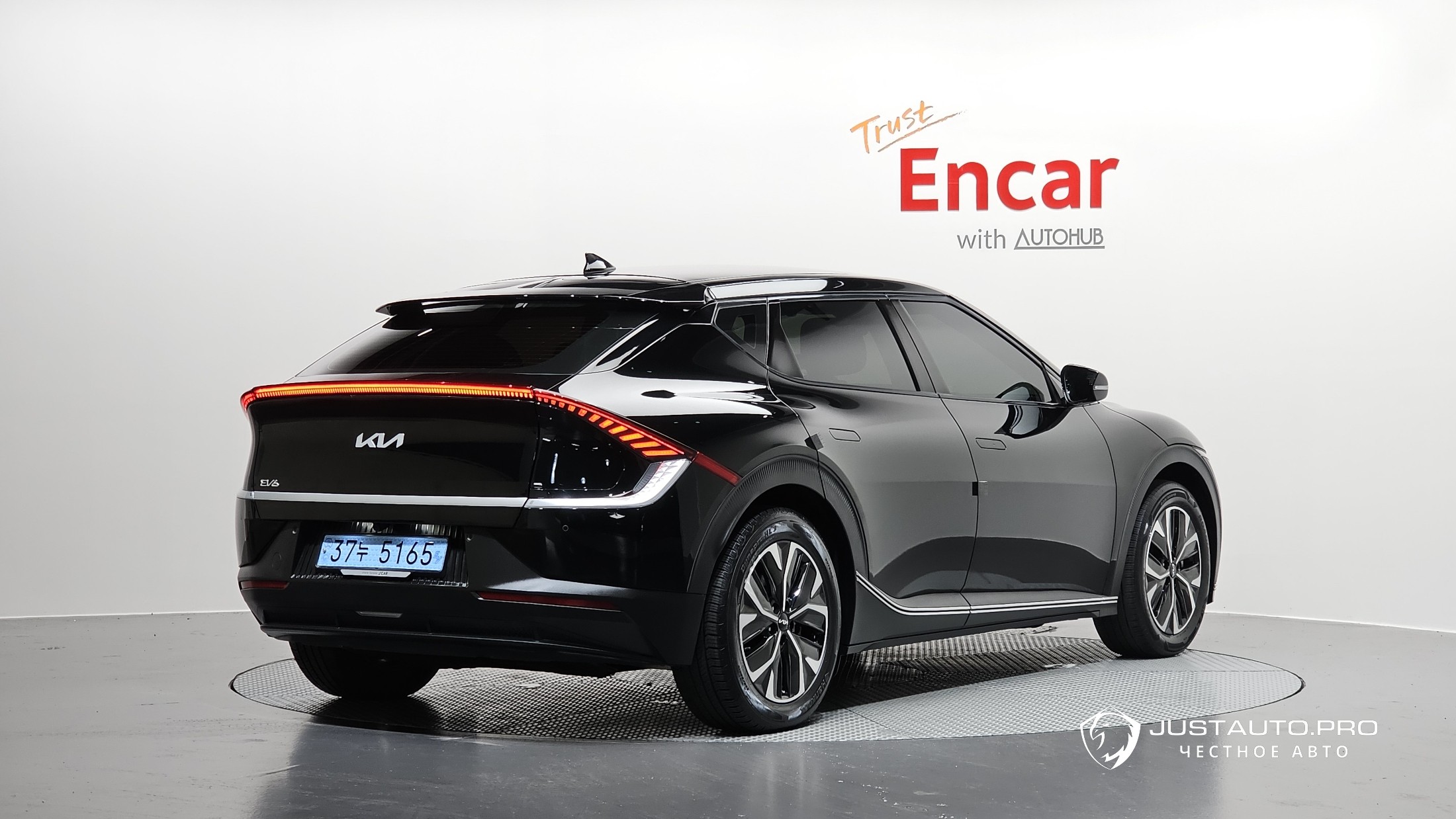 Автомобиль Kia EV6