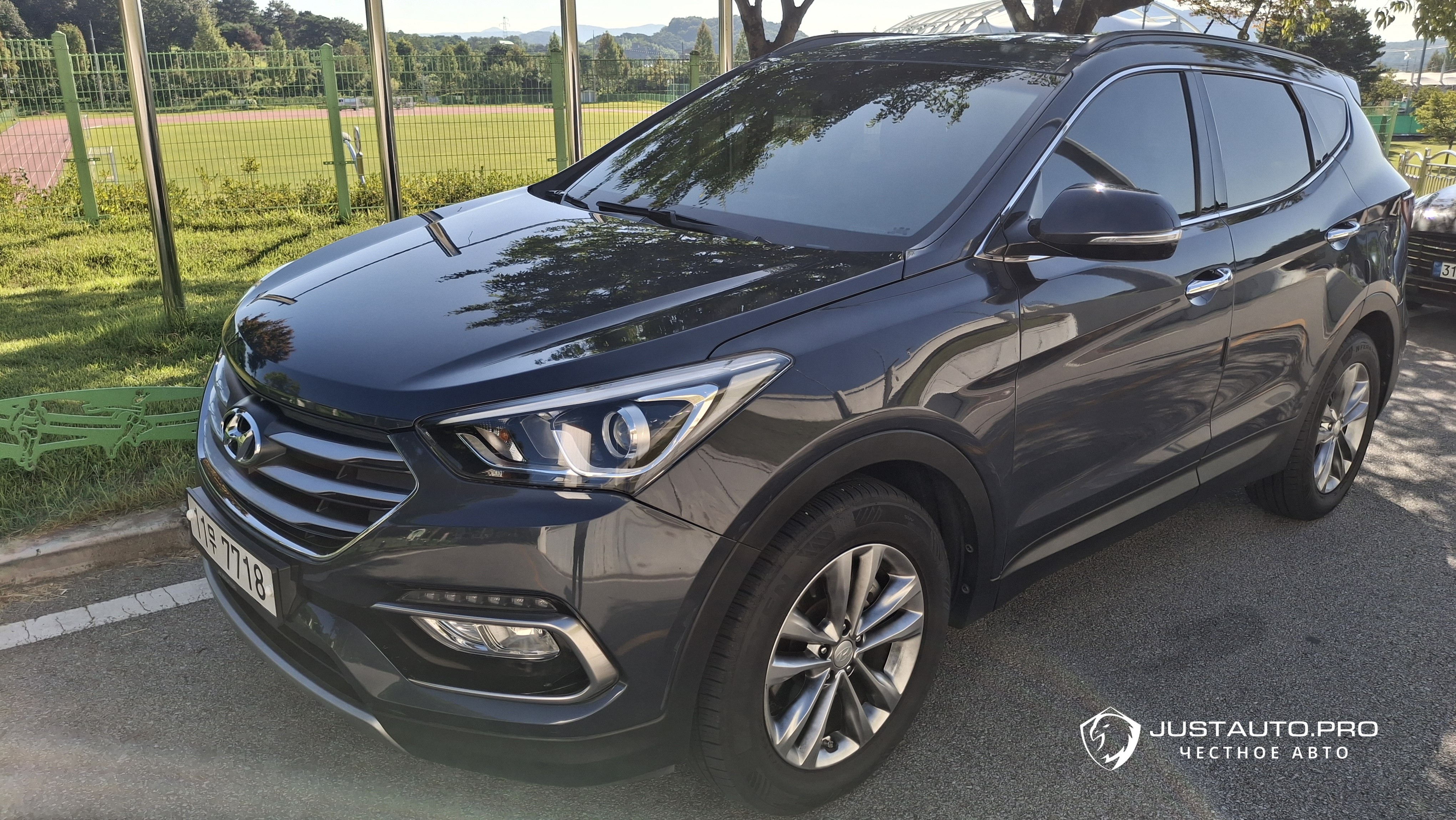 Автомобиль Hyundai Santafe