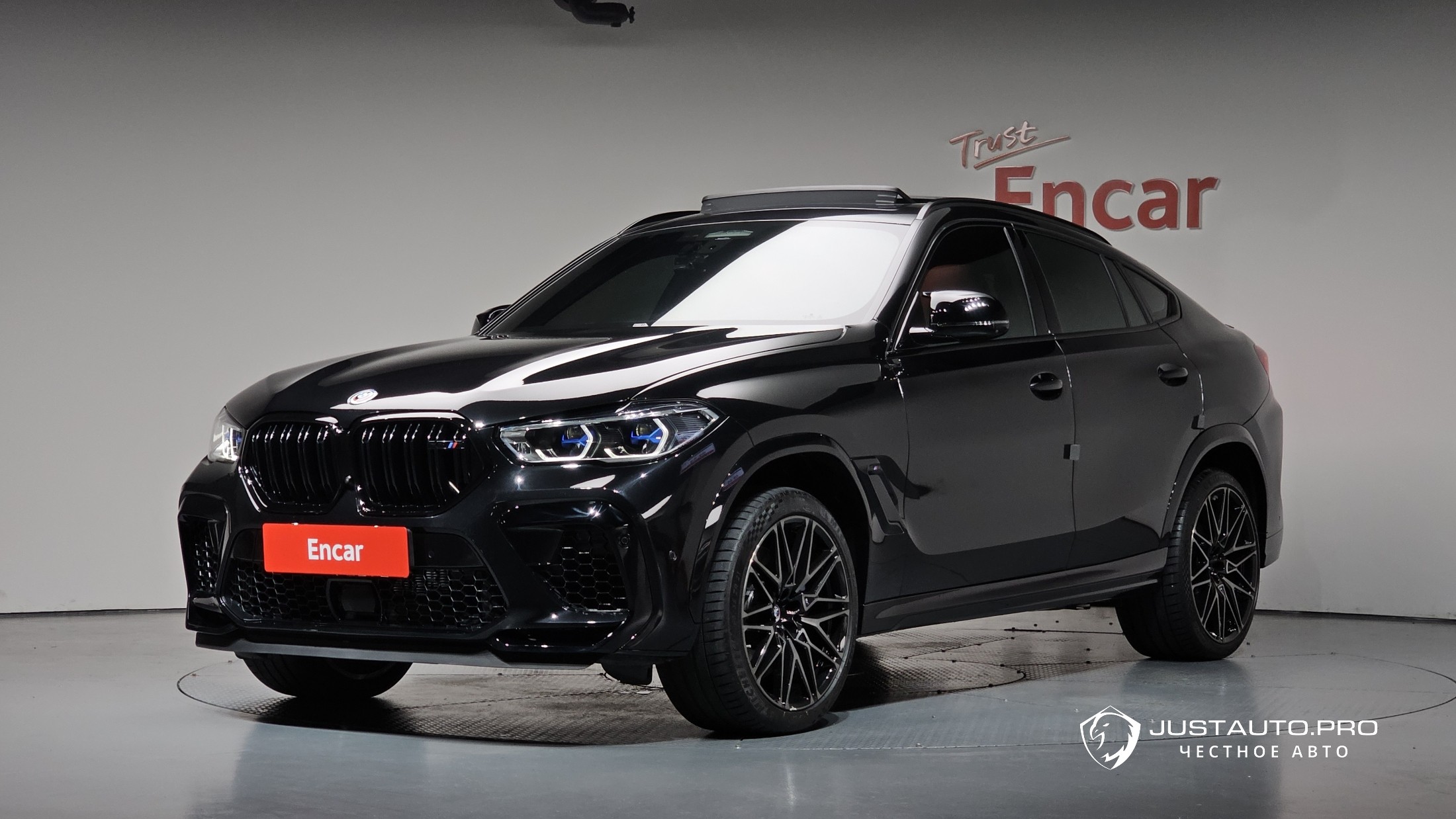 Автомобиль BMW X6M