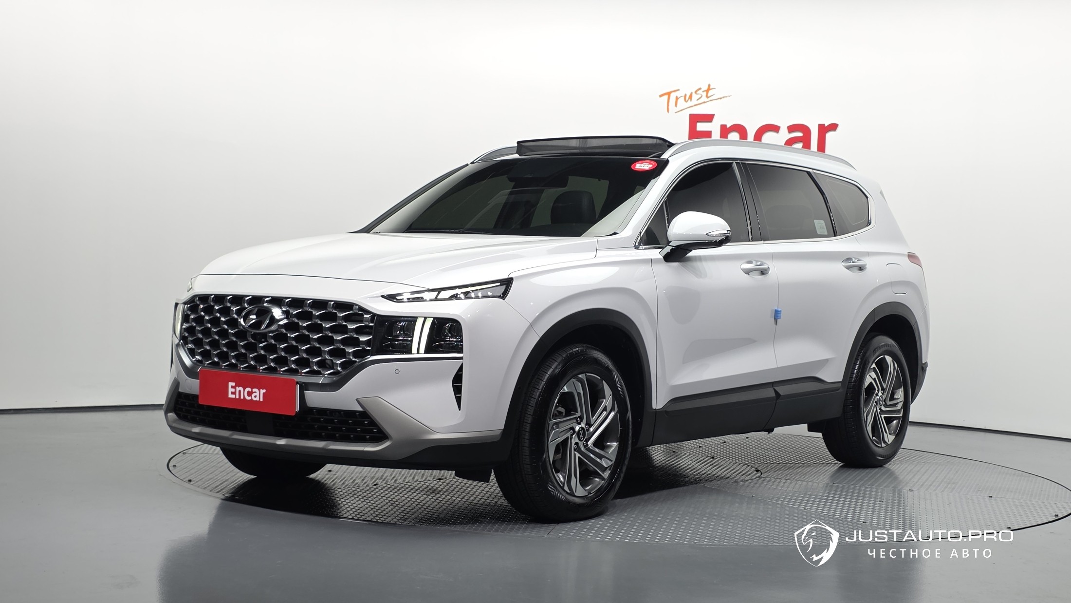 Автомобиль Hyundai Santafe