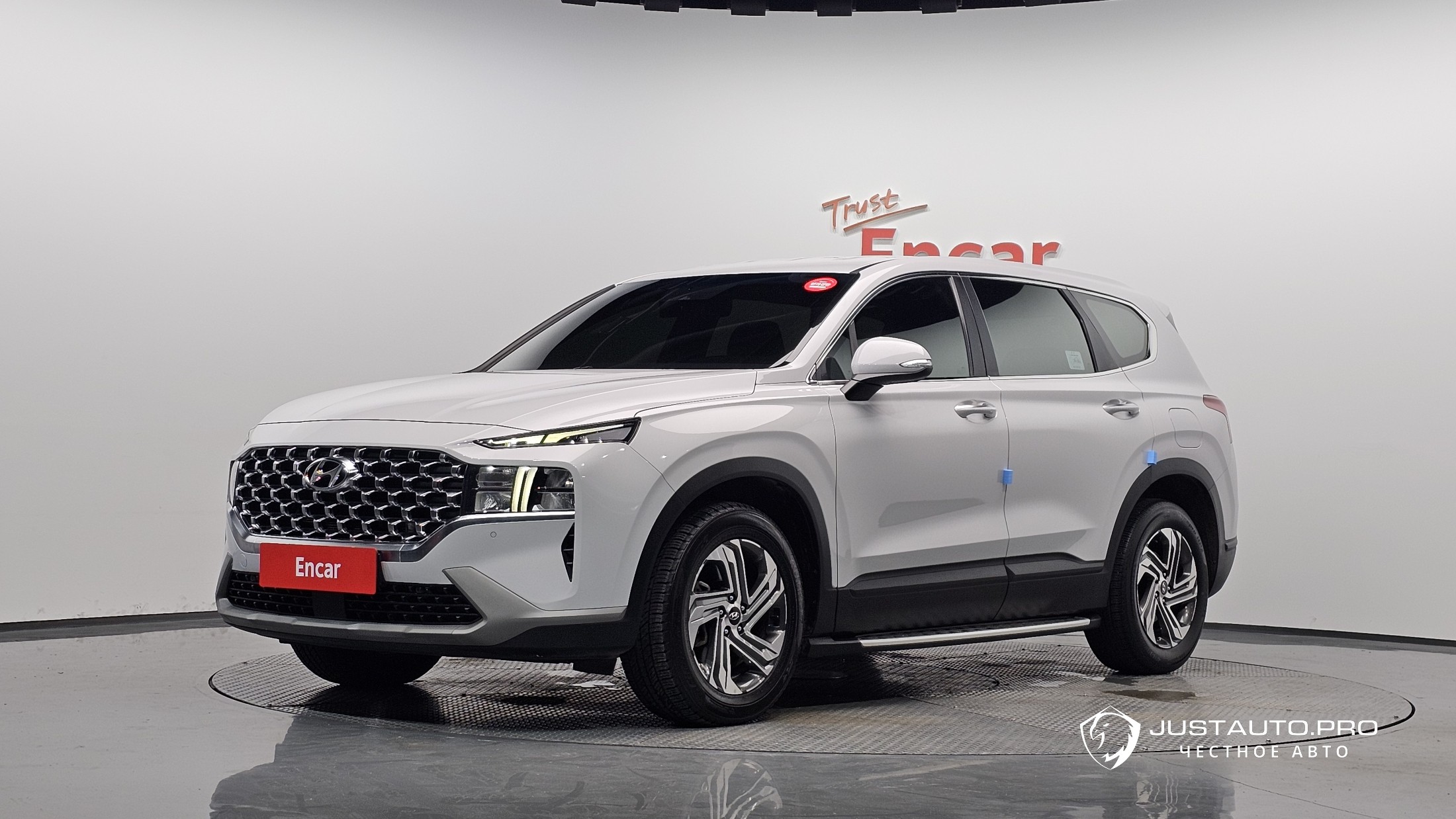 Автомобиль Hyundai Santafe