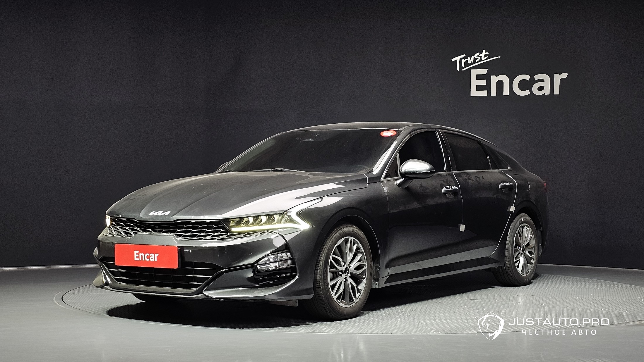 Автомобиль Kia K5
