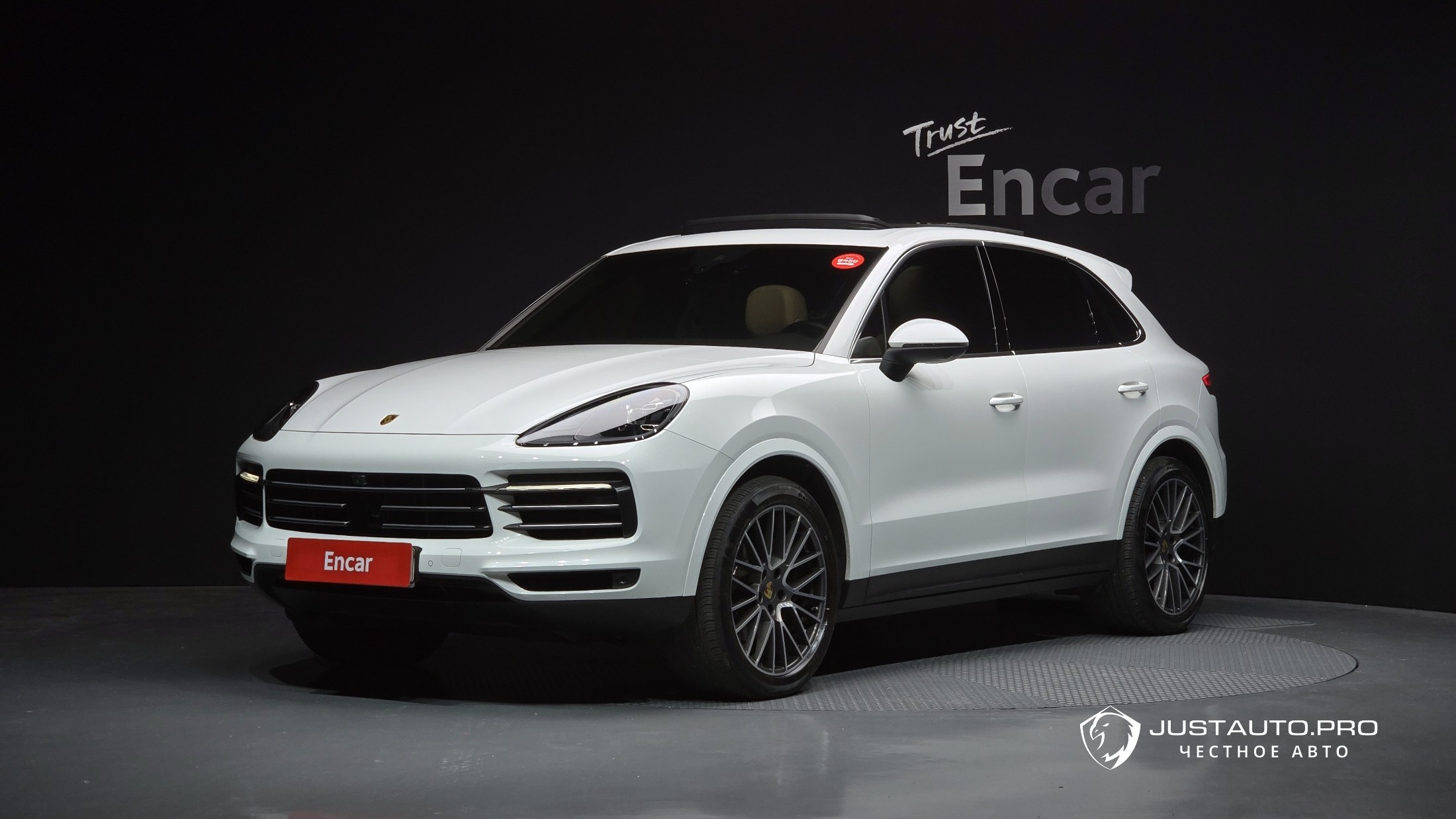 Автомобиль Porsche Cayenne