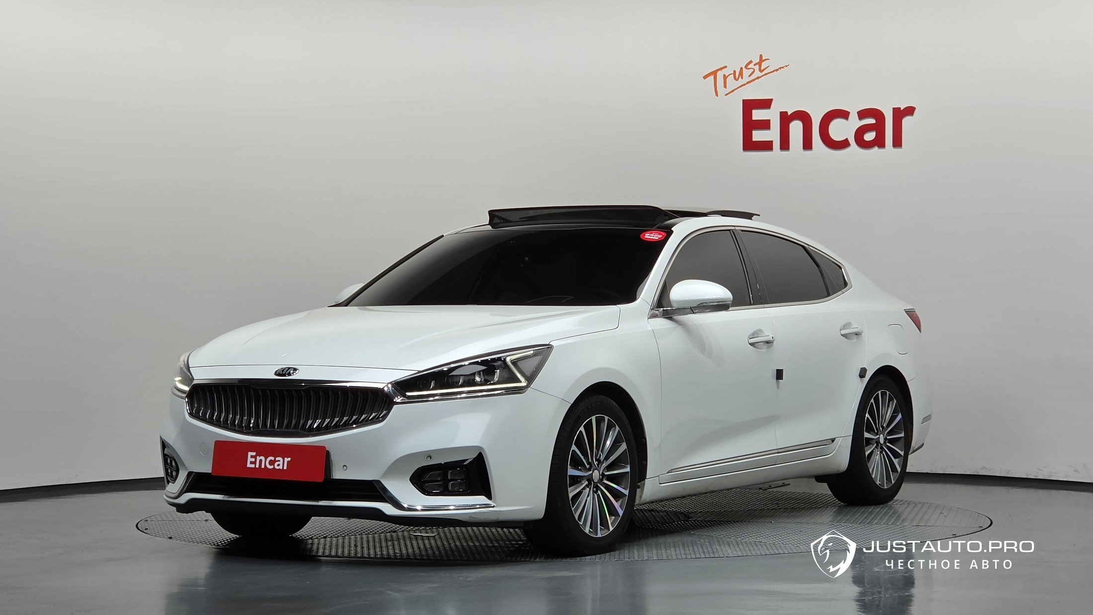 Автомобиль Kia K7